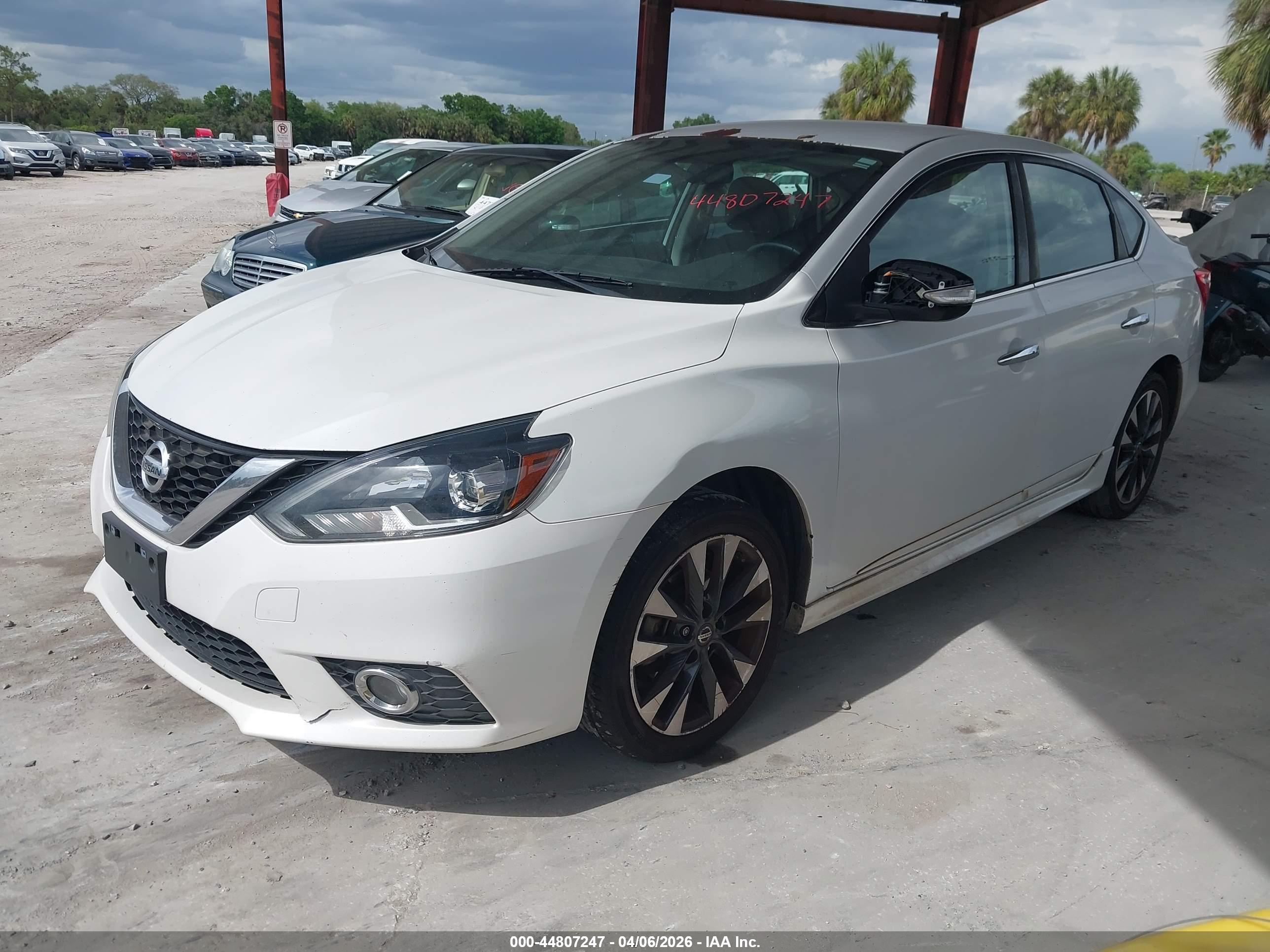 NISSAN SENTRA image 2