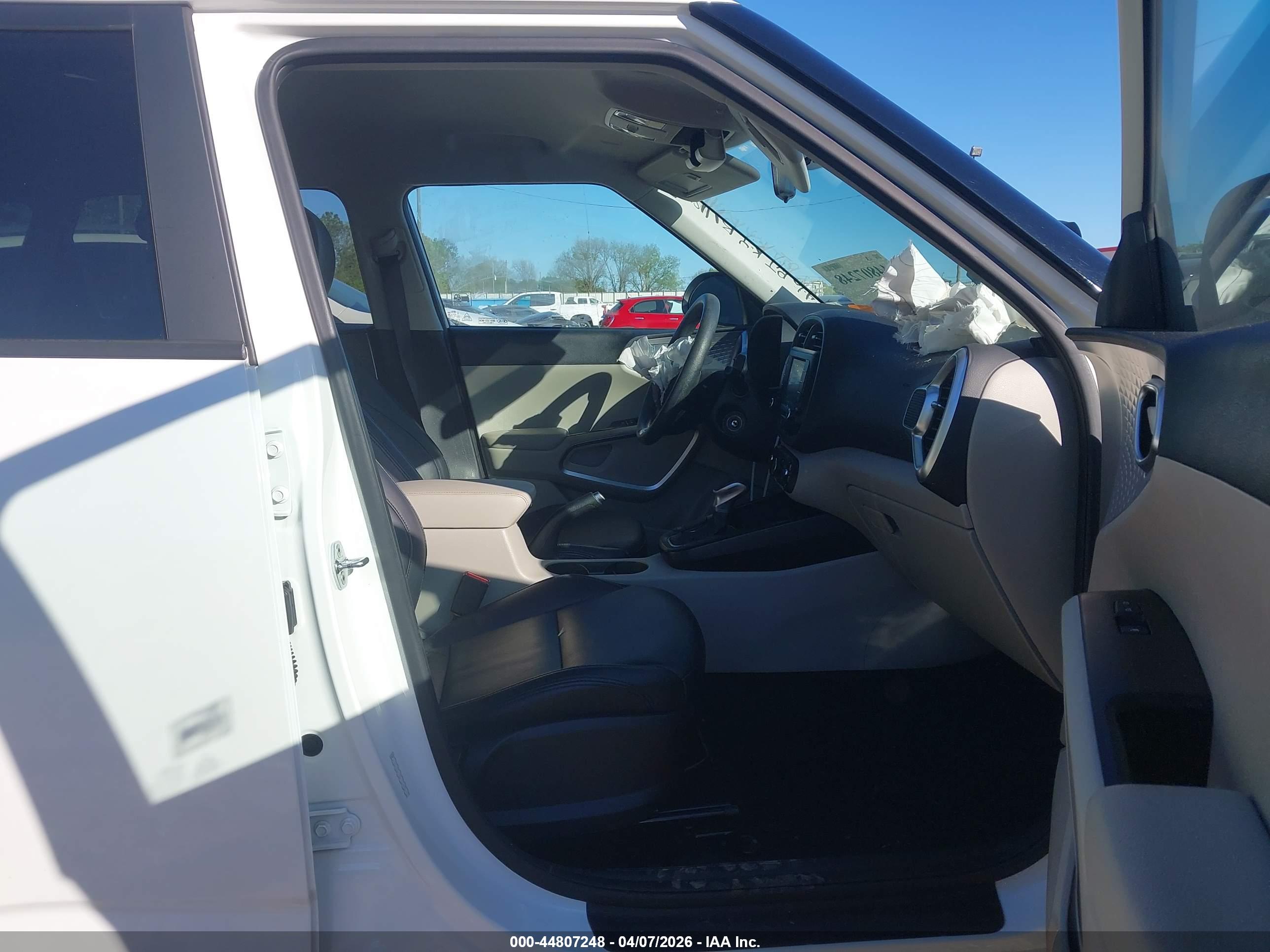 KIA SOUL image 5