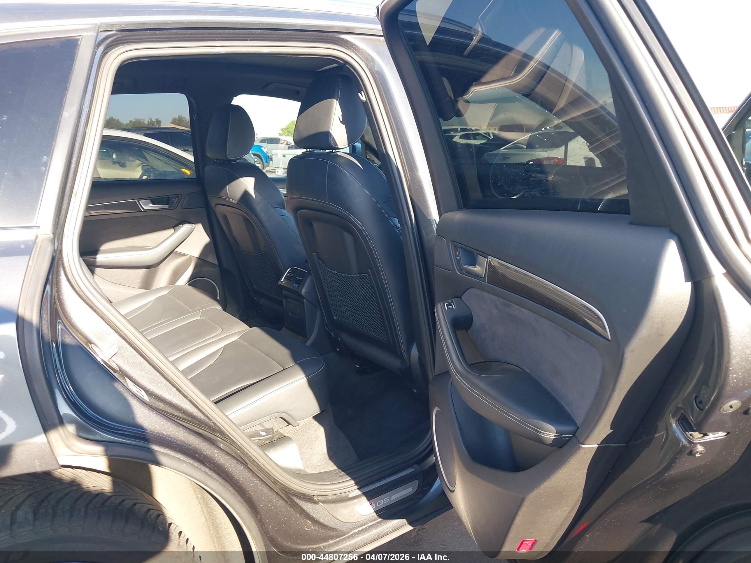 AUDI SQ5 image 8