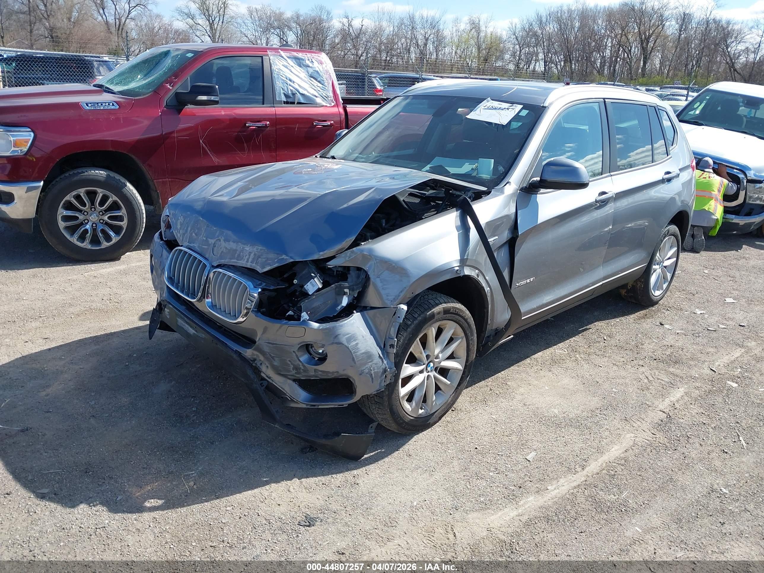 BMW X3 image 2