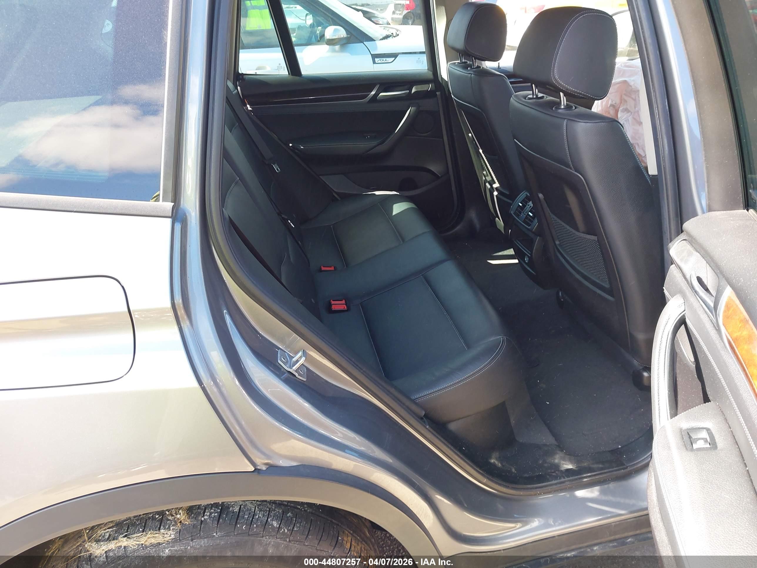 BMW X3 image 8