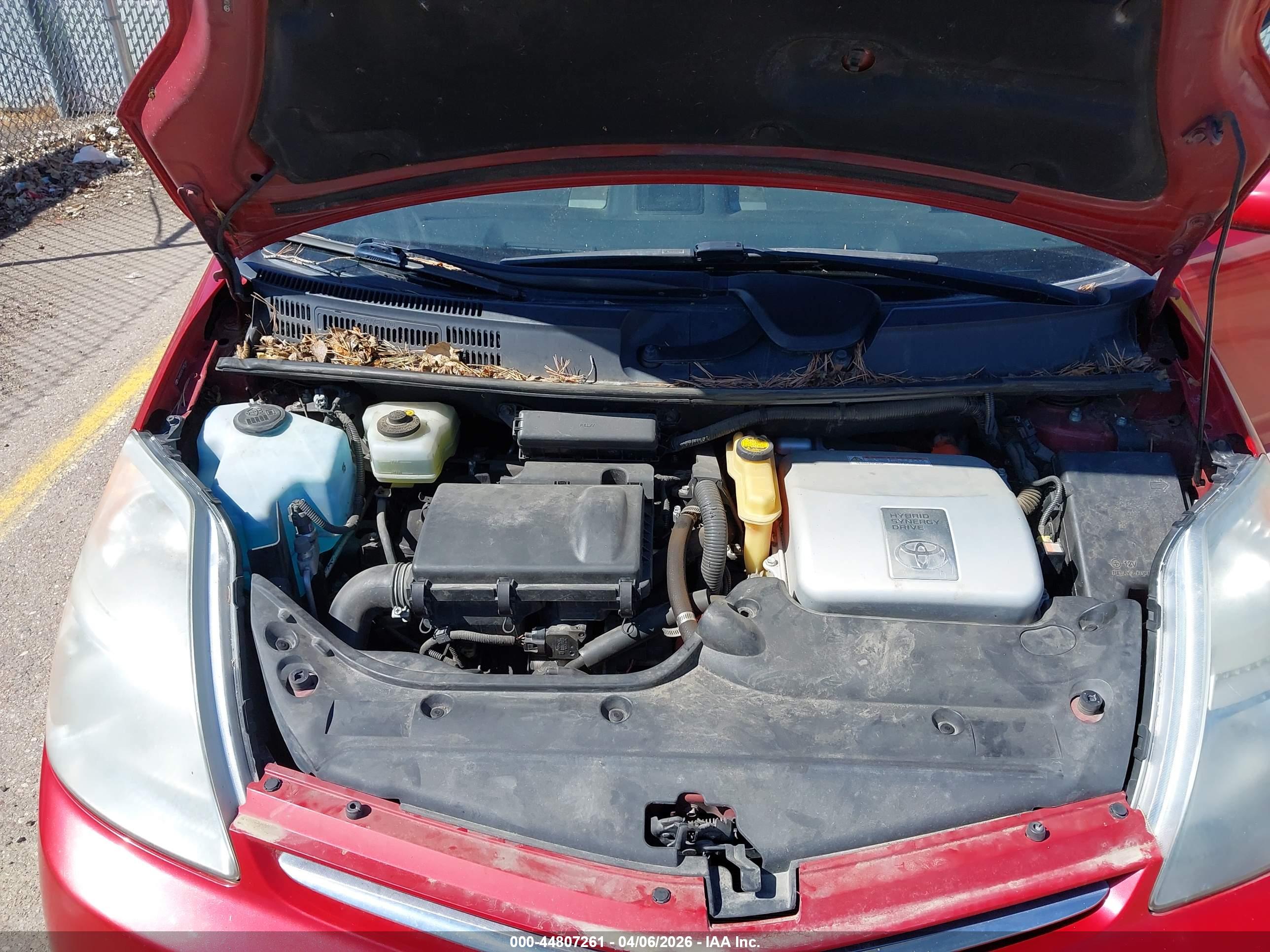 TOYOTA PRIUS image 10