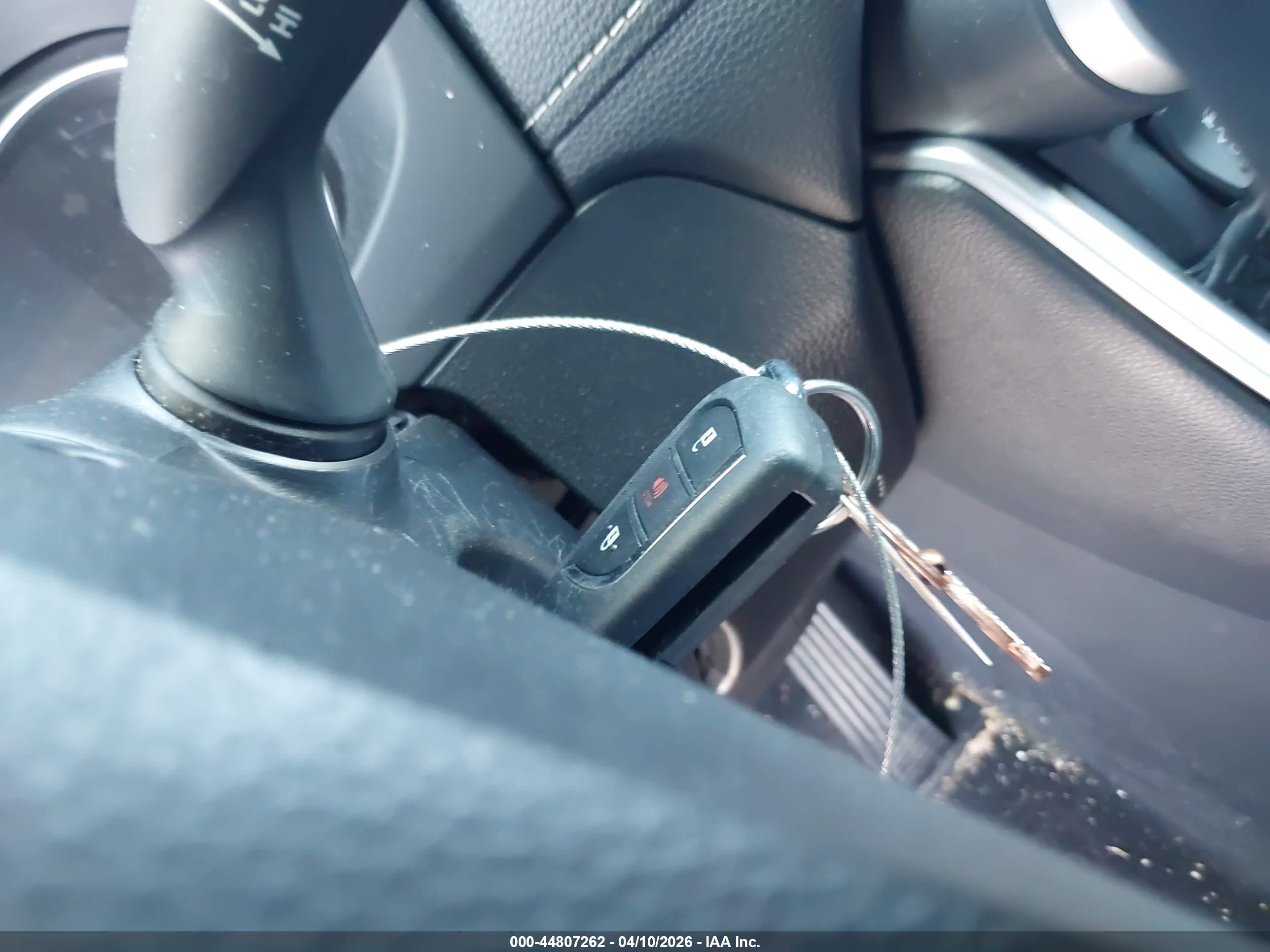 TOYOTA RAV4 image 11