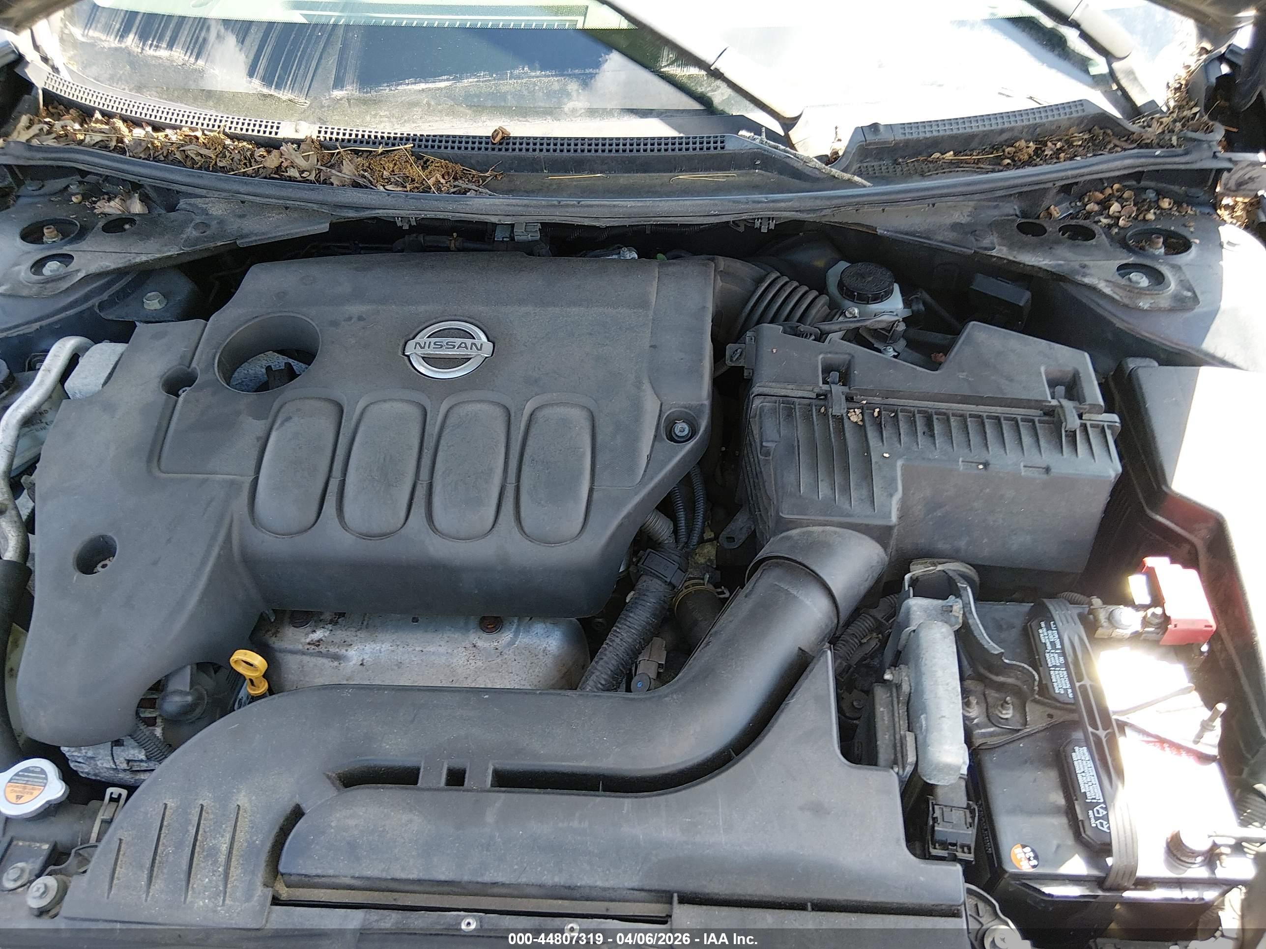 NISSAN ALTIMA image 10