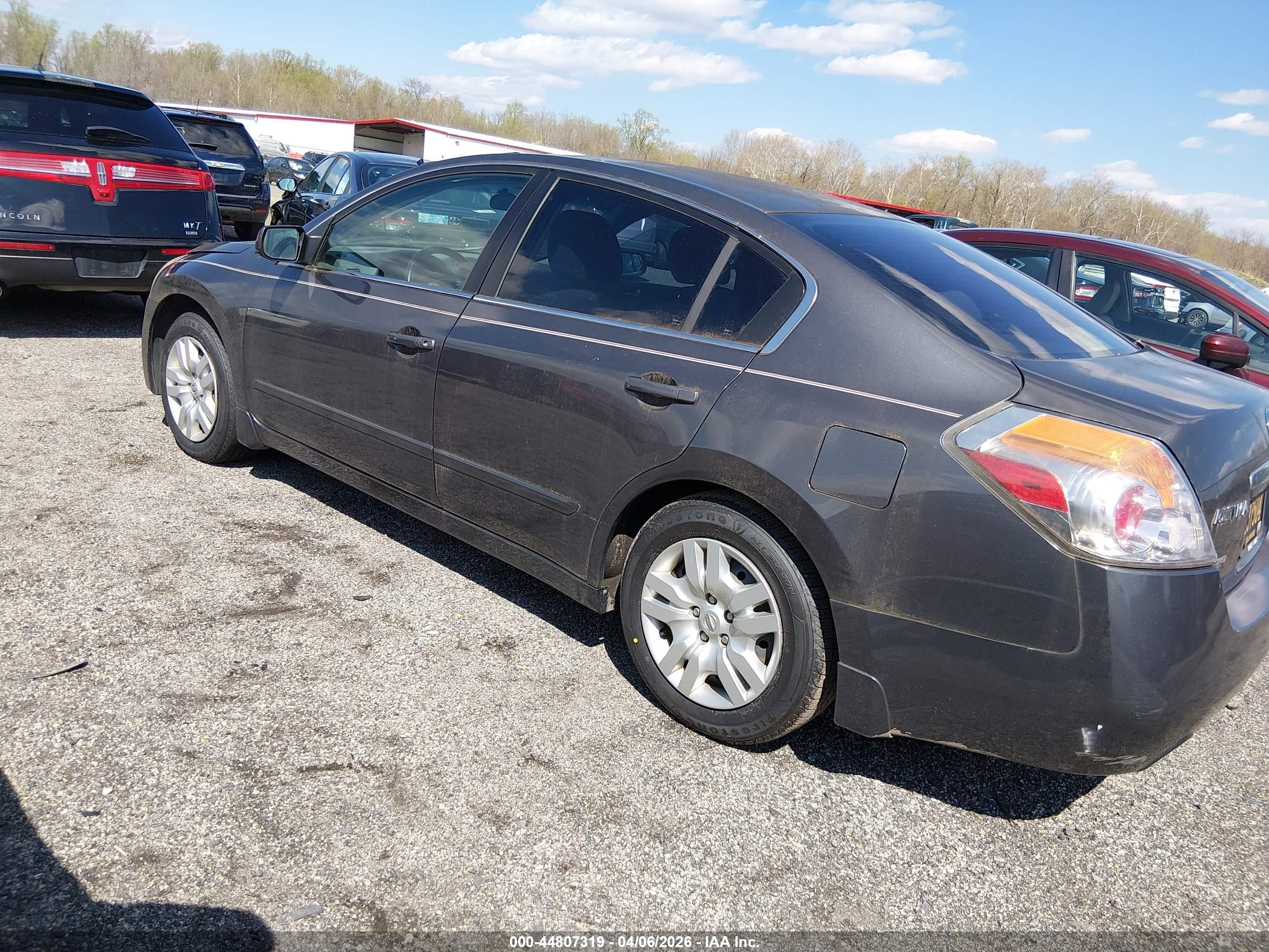 NISSAN ALTIMA image 3