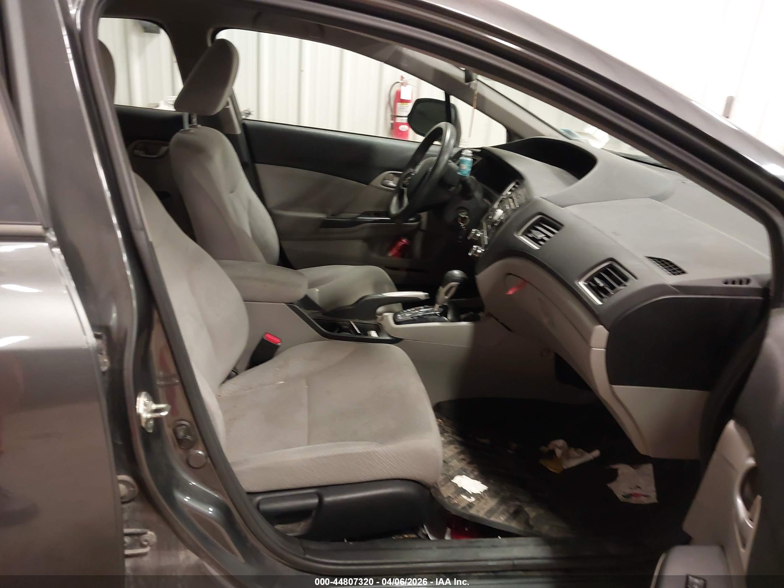 HONDA CIVIC image 5