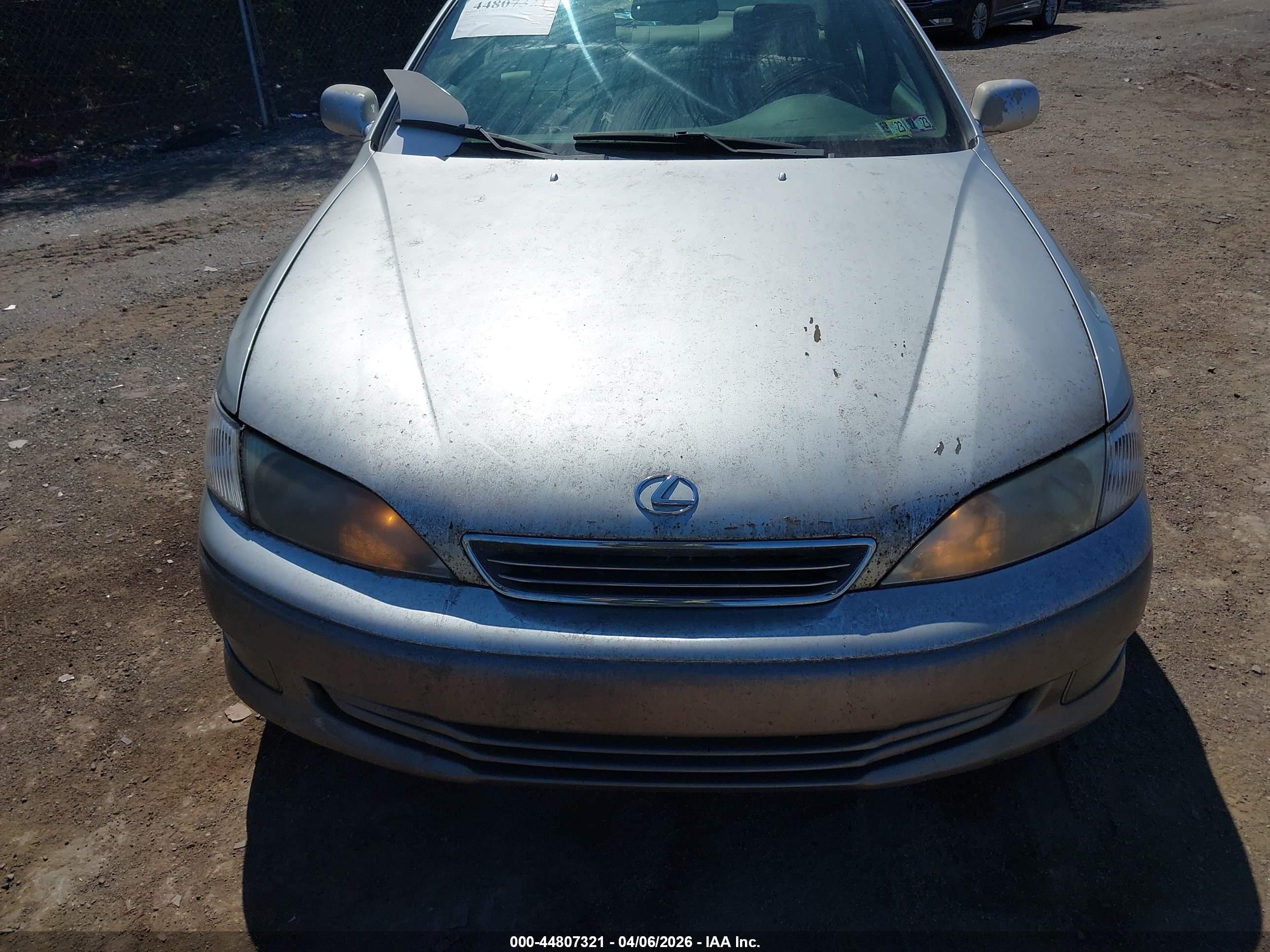 LEXUS ES image 6