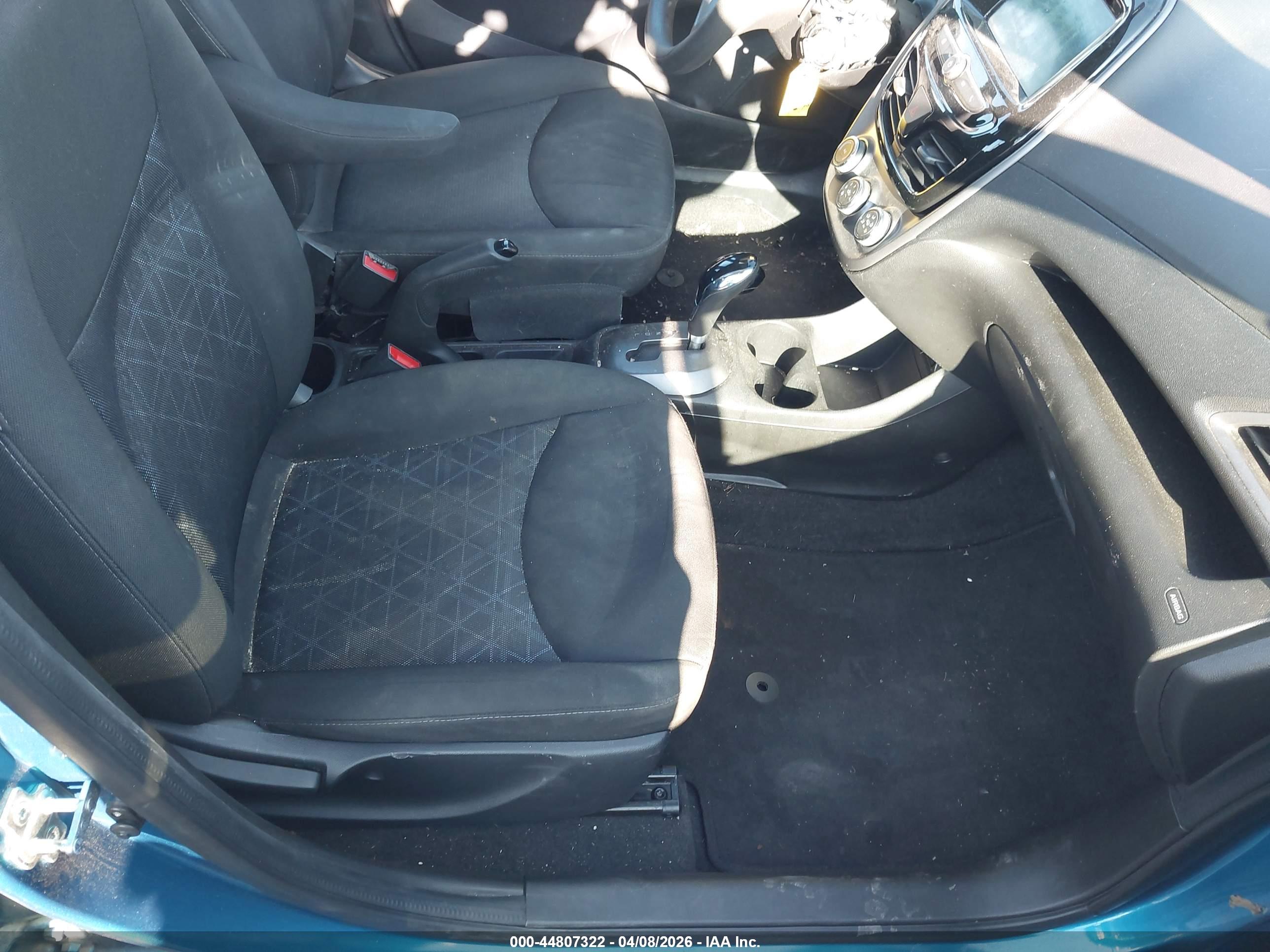 CHEVROLET SPARK image 5