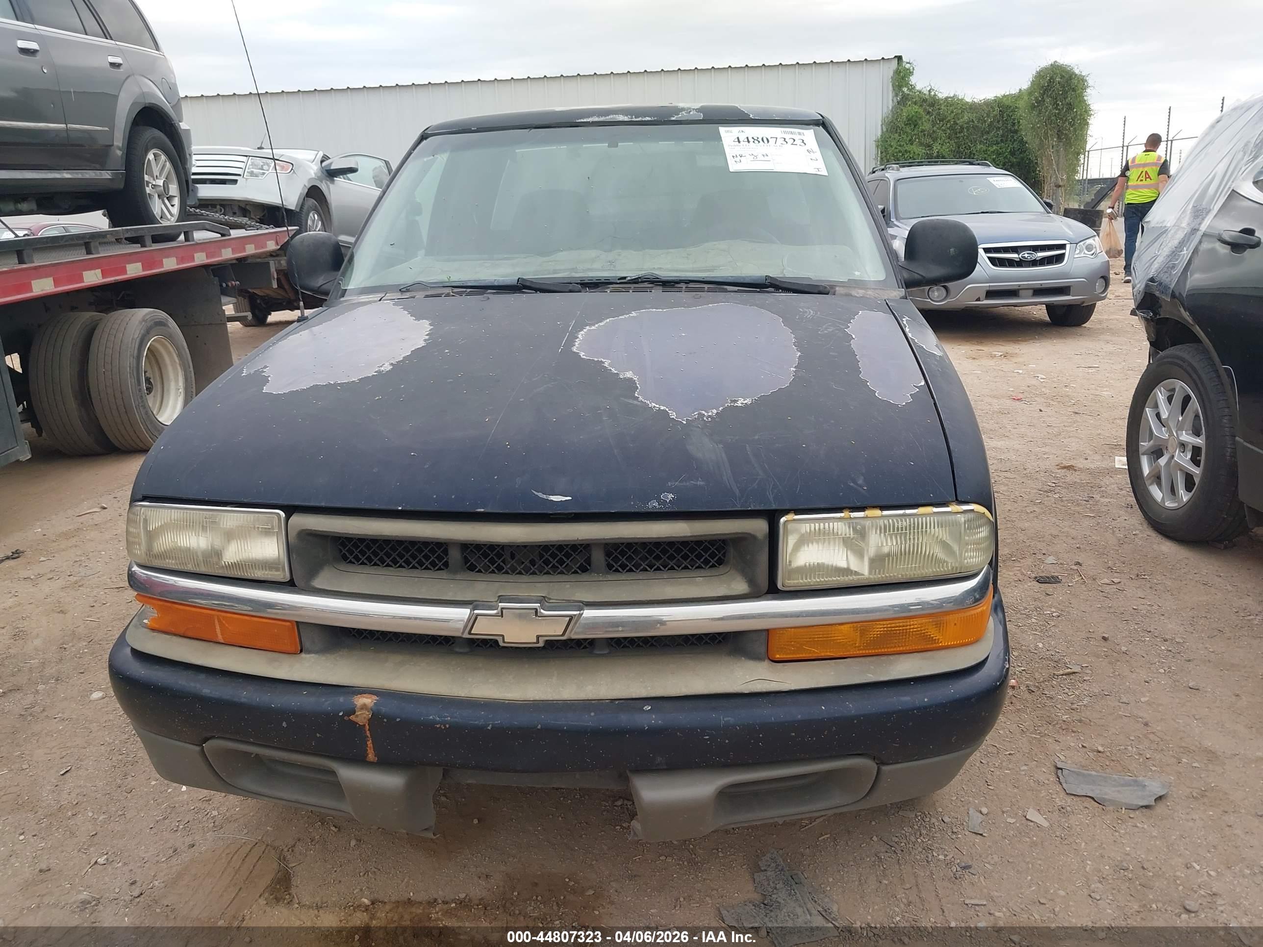 CHEVROLET S-10 image 6