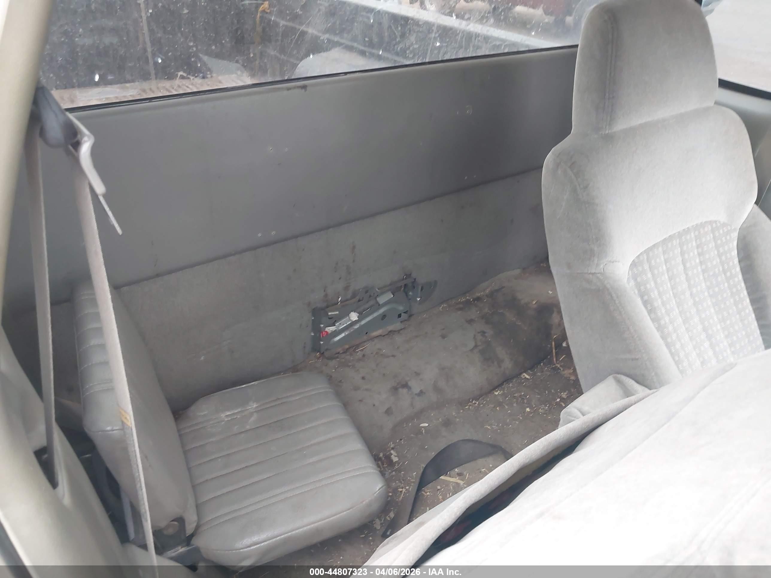 CHEVROLET S-10 image 8