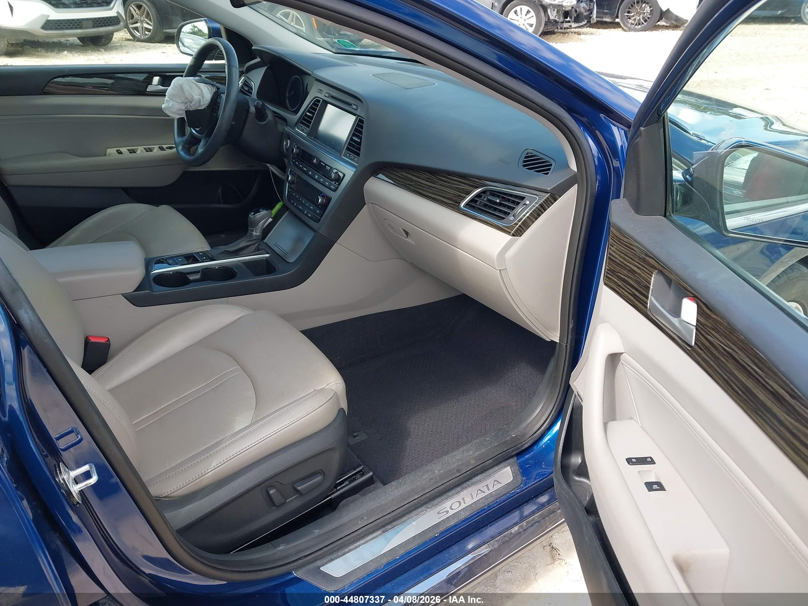 HYUNDAI SONATA image 5