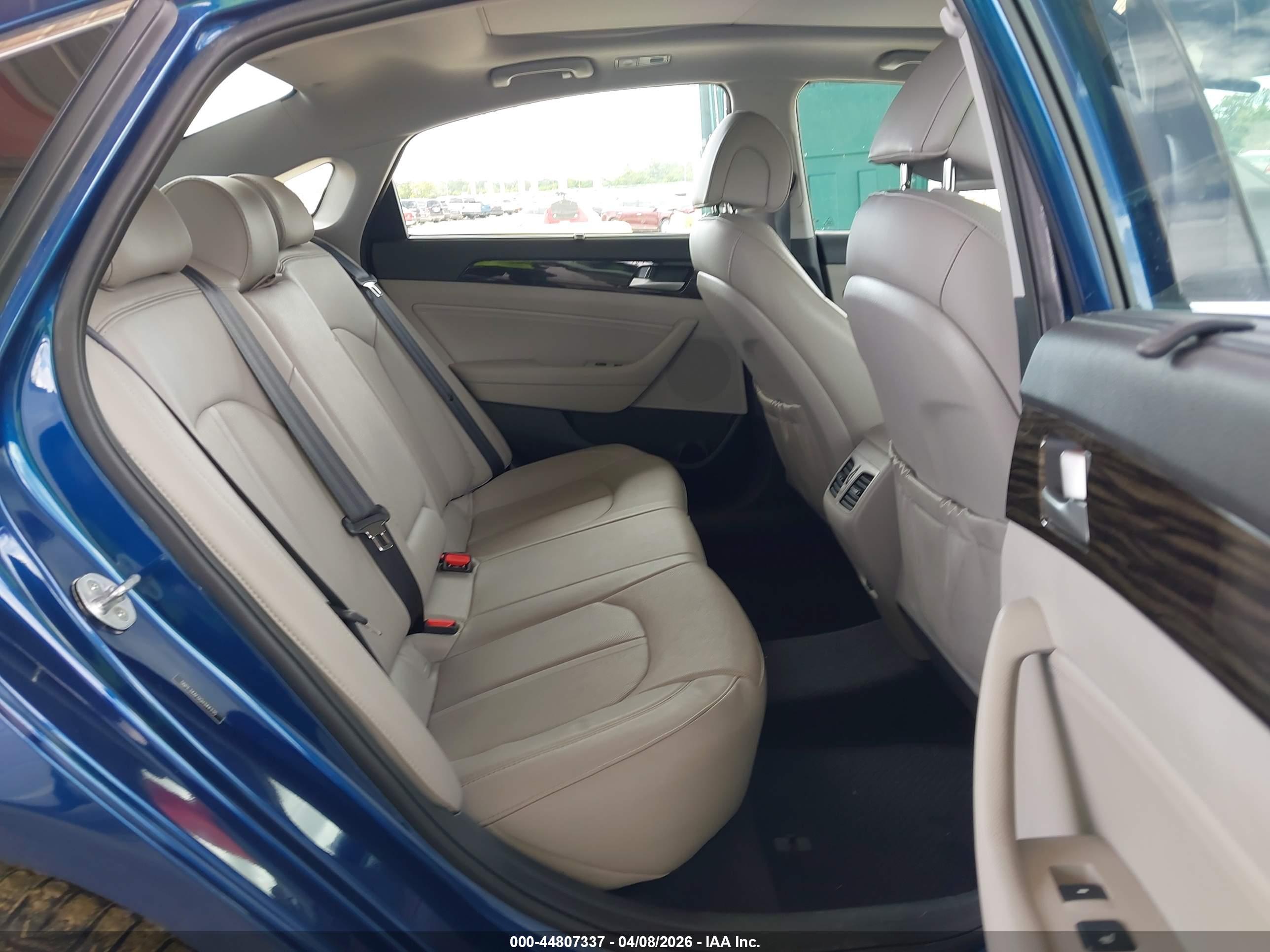 HYUNDAI SONATA image 8