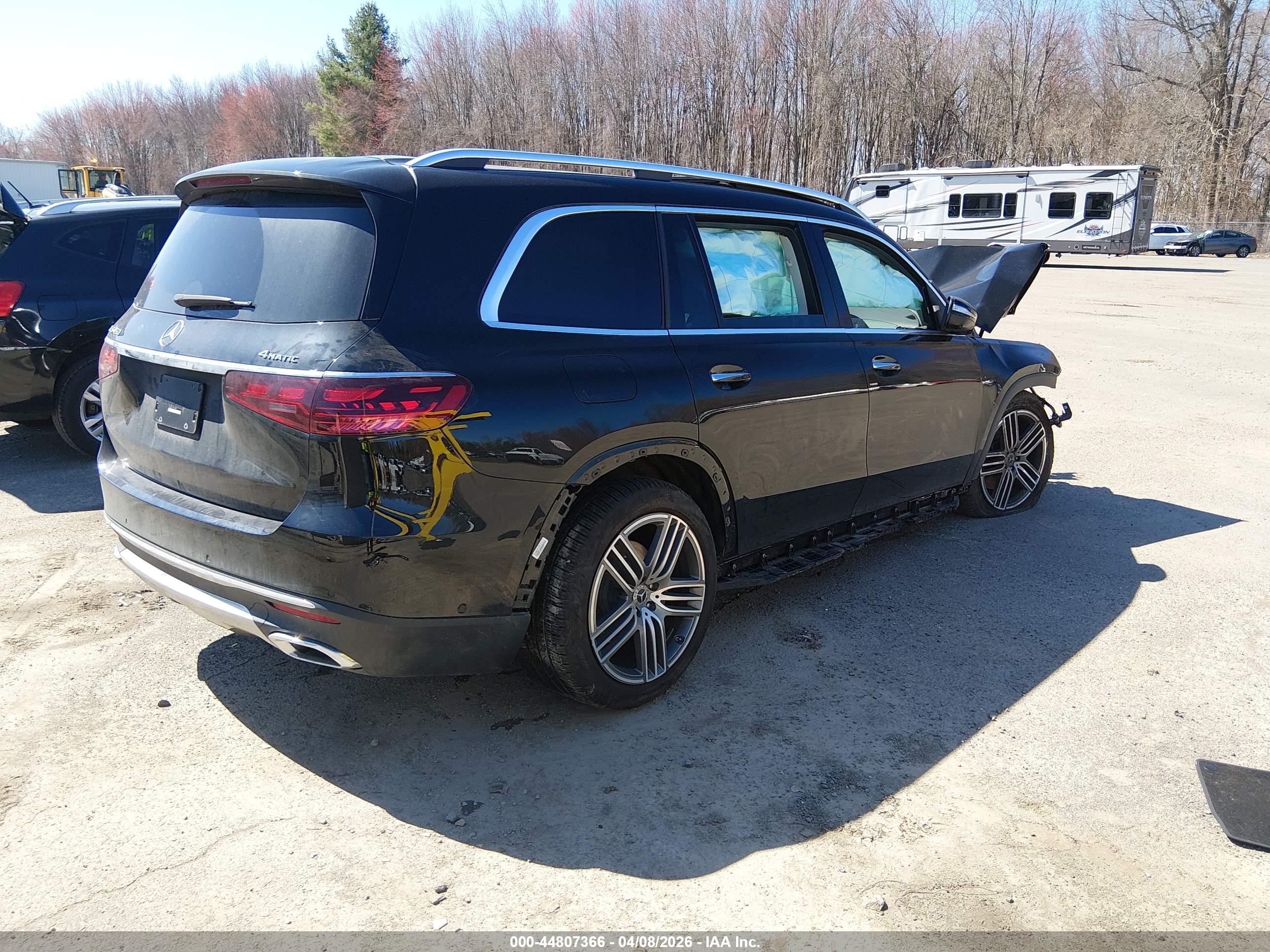 MERCEDES-BENZ GLS image 4