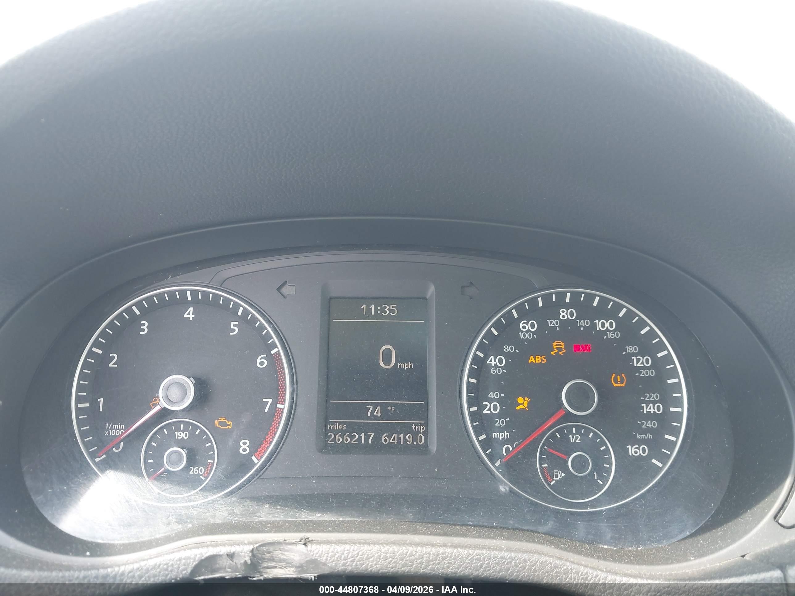 VOLKSWAGEN PASSAT image 7