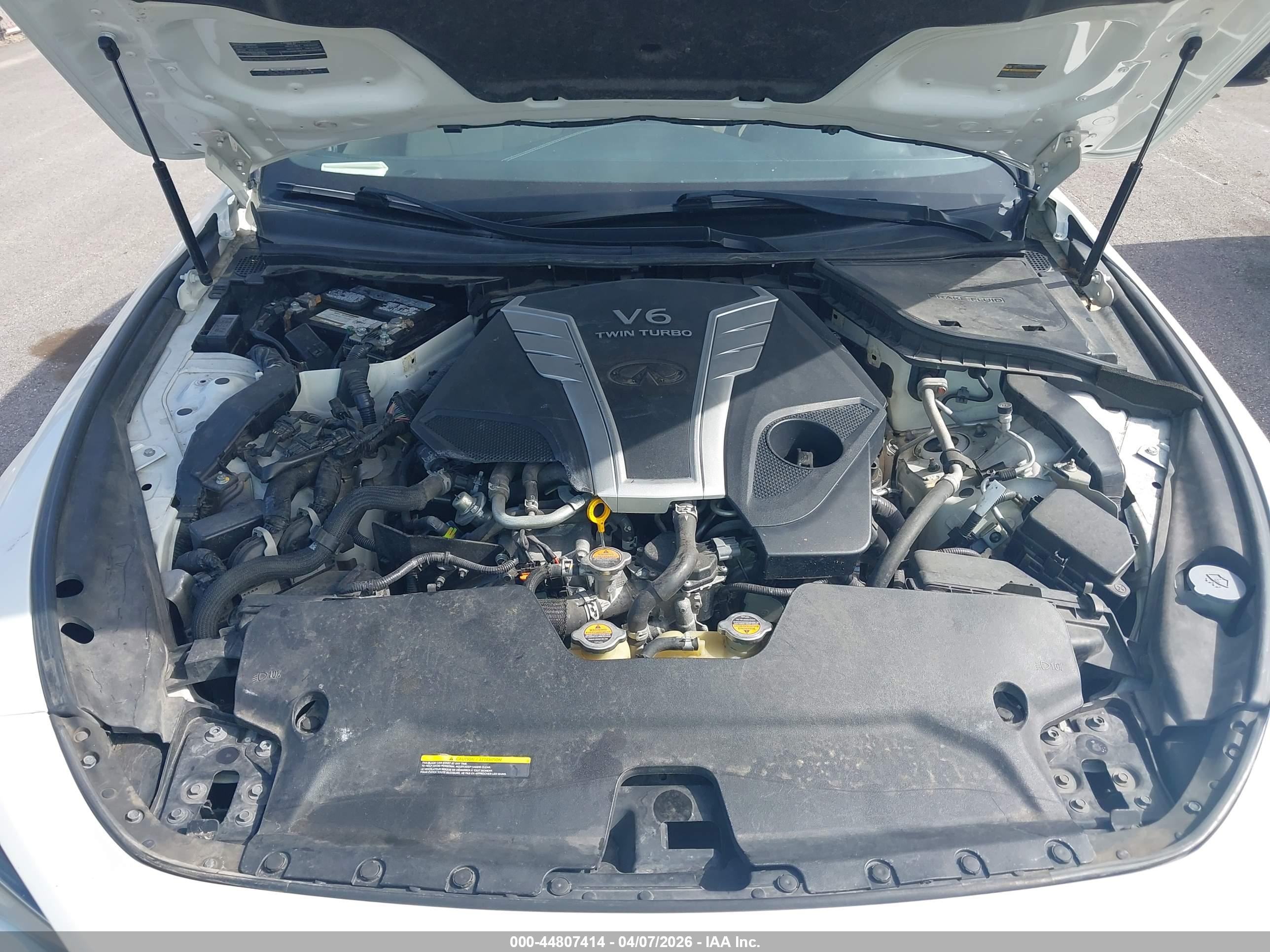 INFINITI Q60 image 10