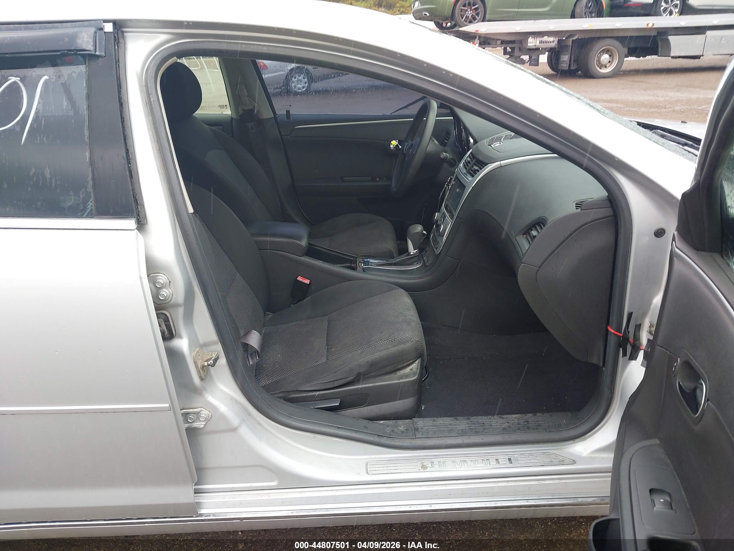 CHEVROLET MALIBU image 8