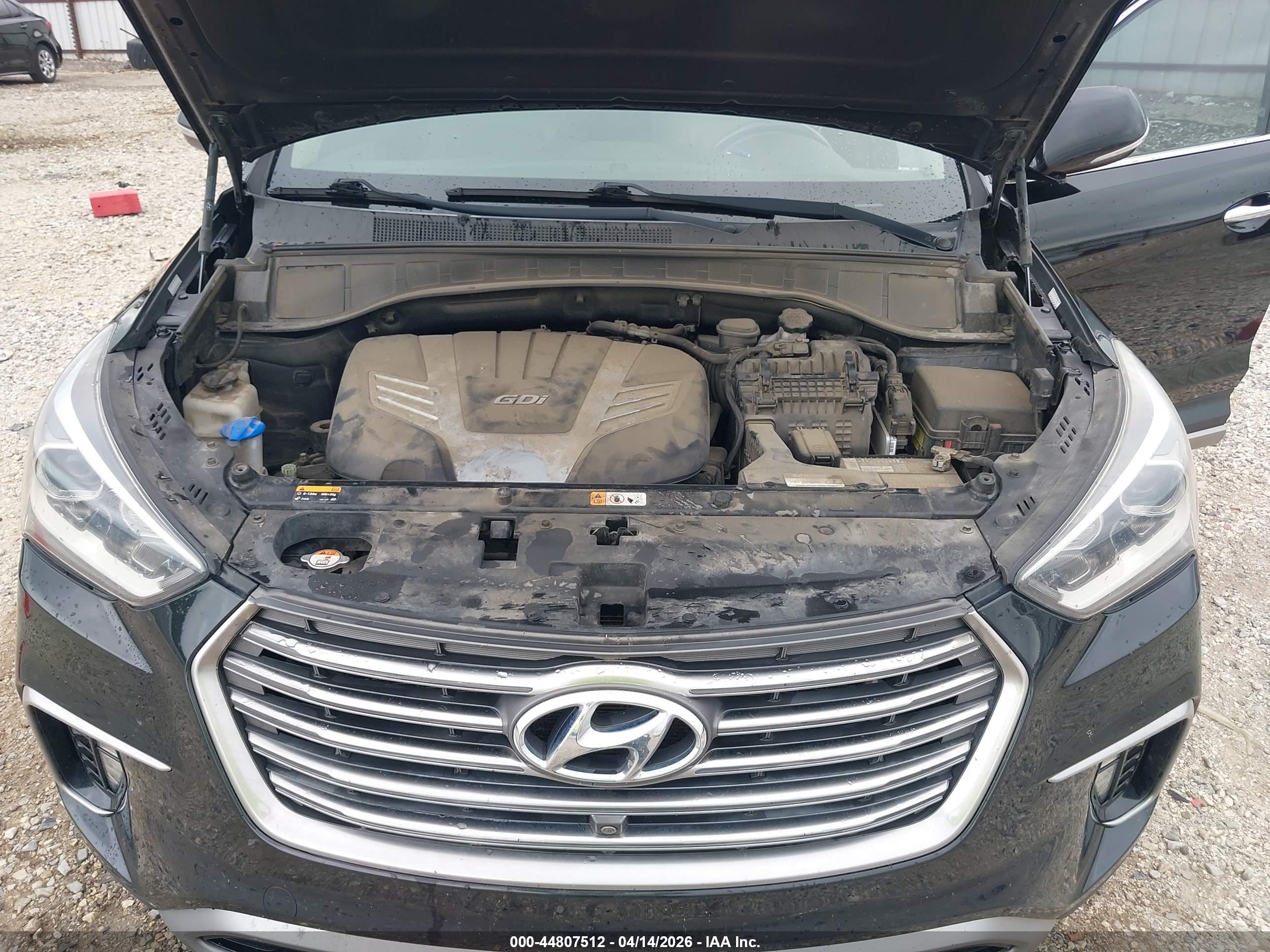 HYUNDAI SANTA image 10