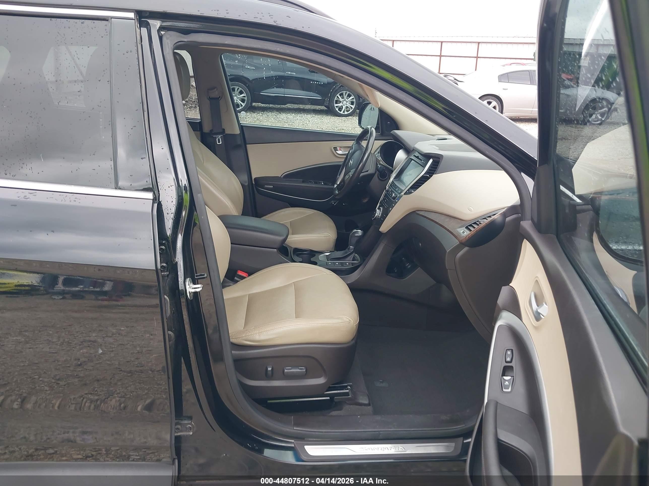 HYUNDAI SANTA image 5