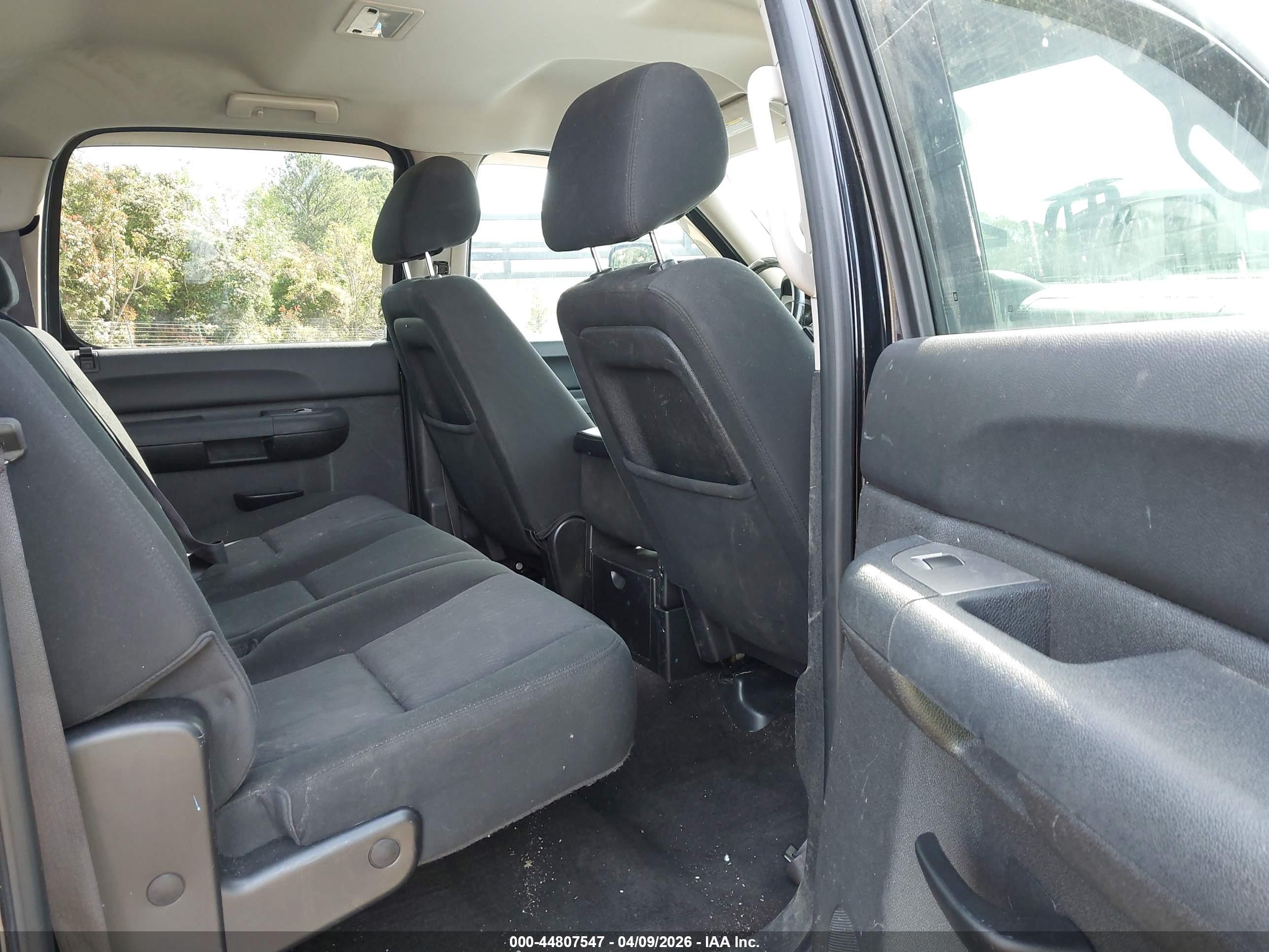 GMC SIERRA image 8