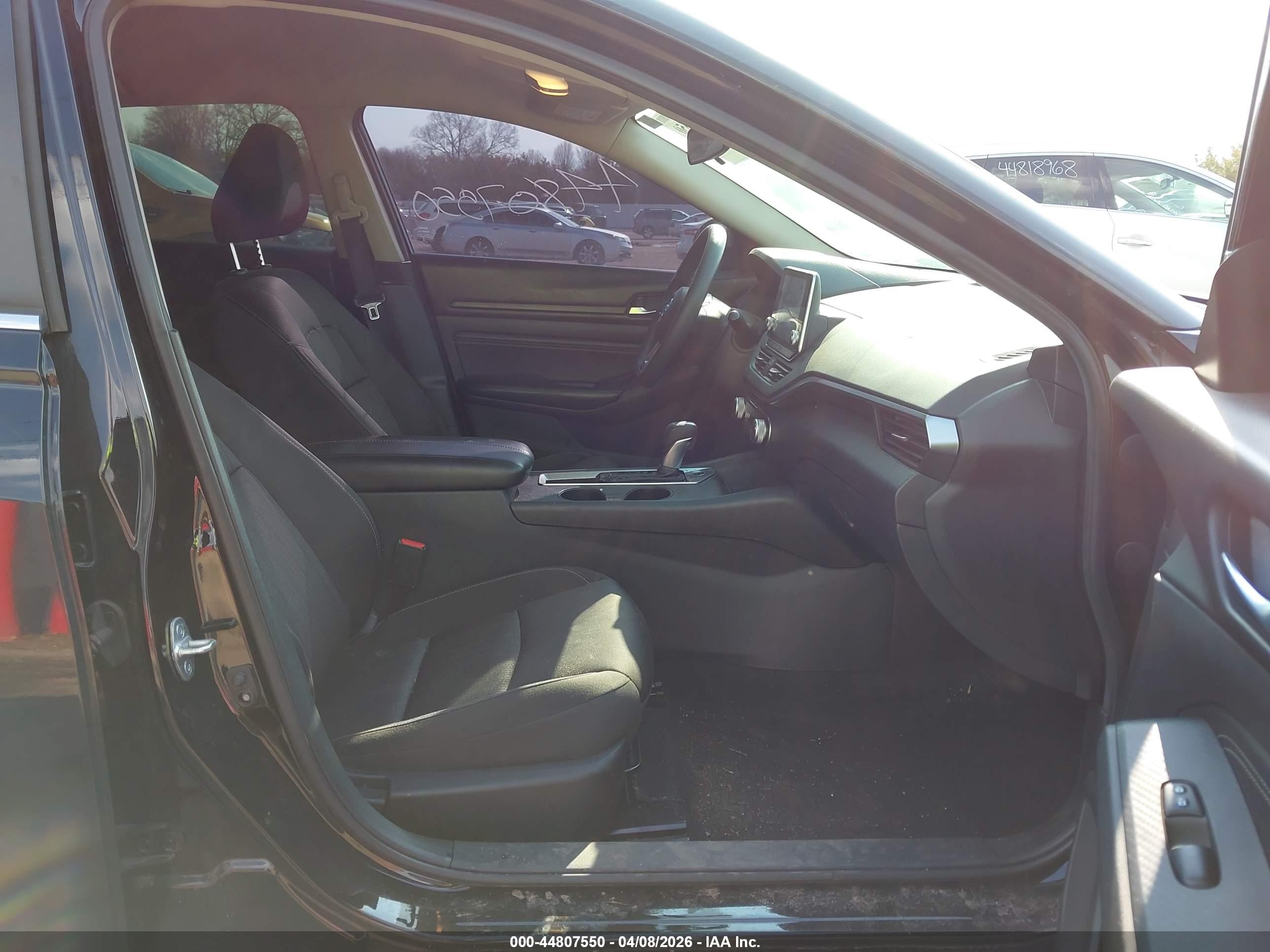 NISSAN ALTIMA image 5