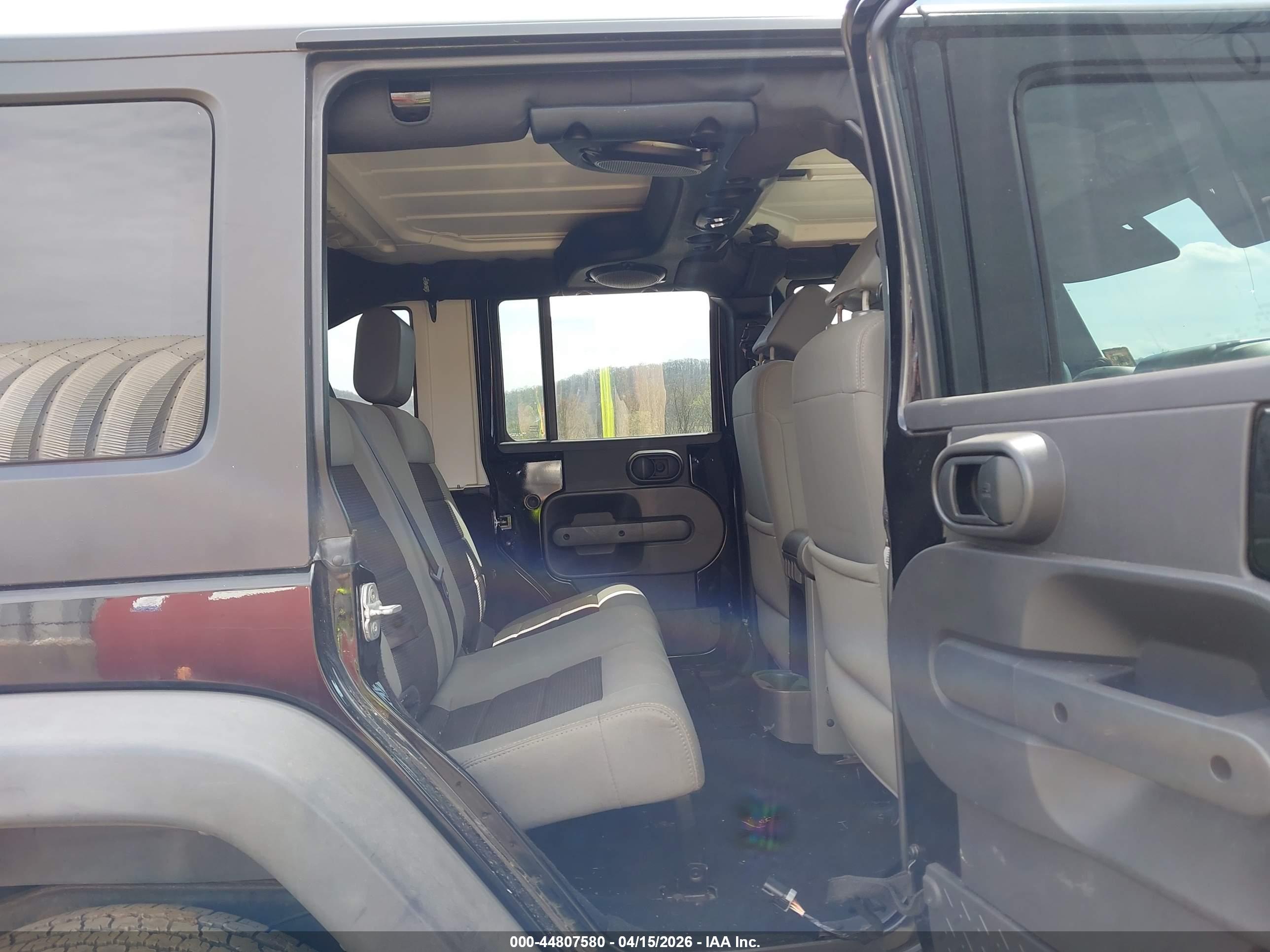 JEEP WRANGLER image 8