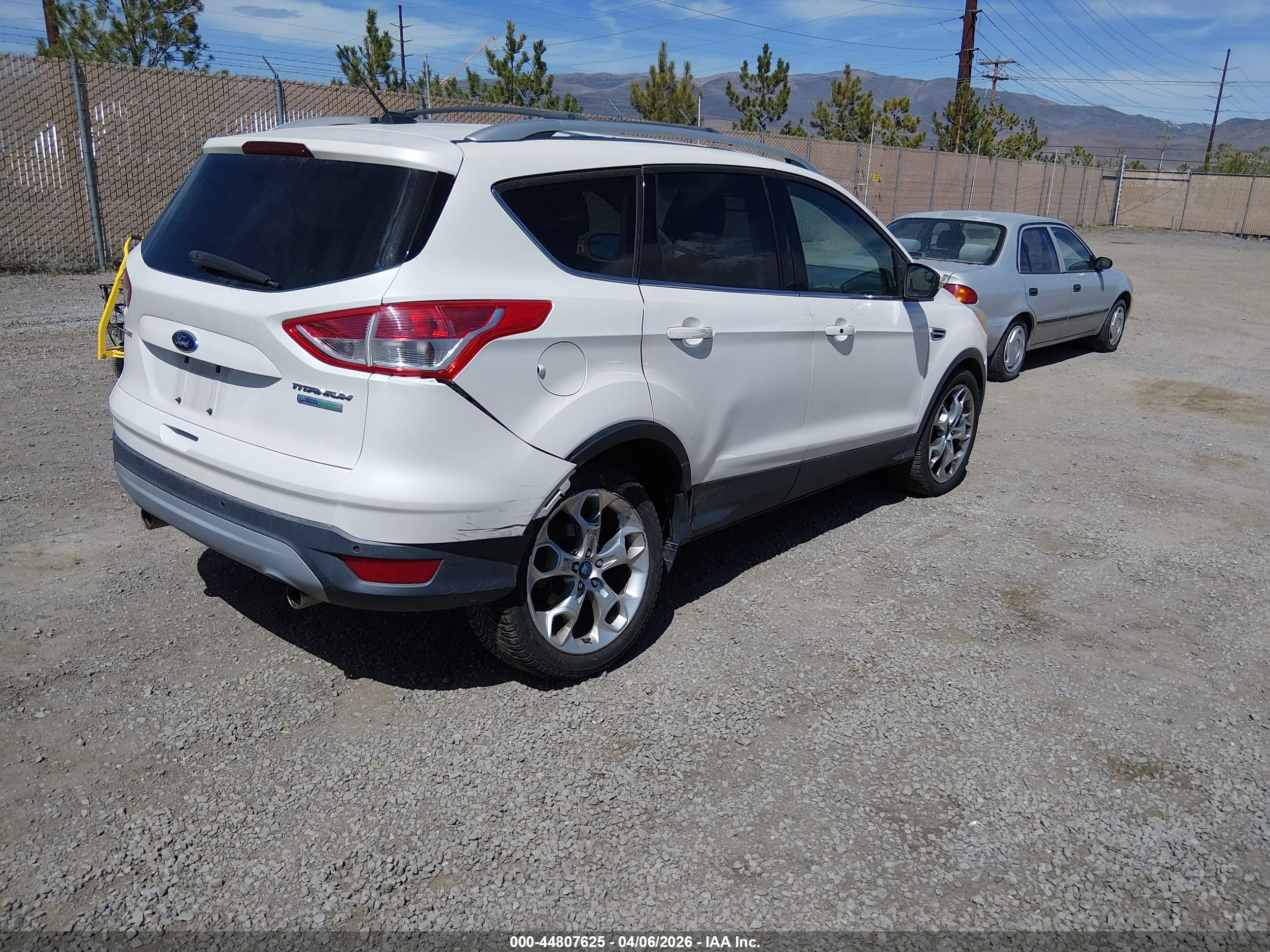 FORD ESCAPE image 4