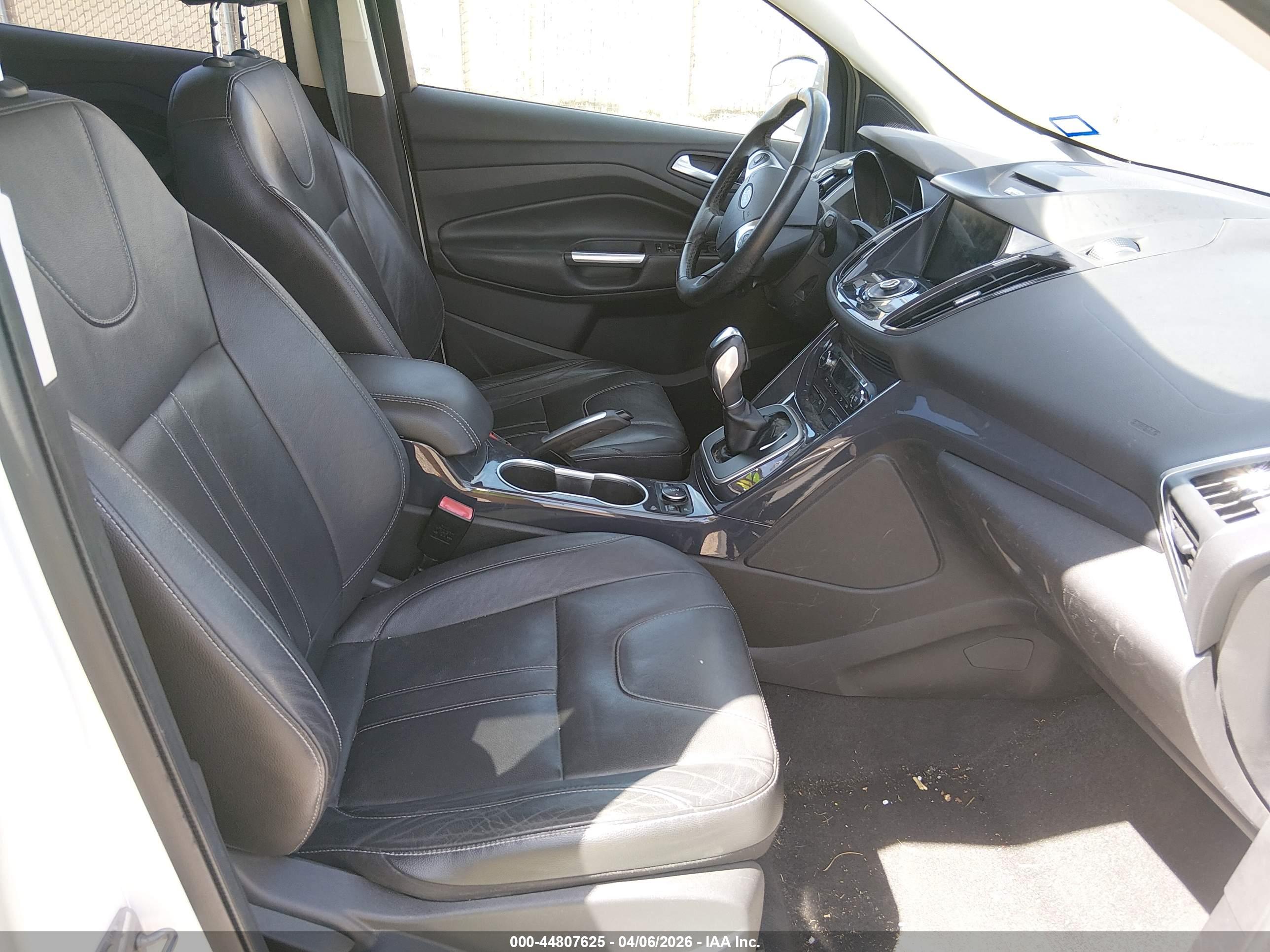 FORD ESCAPE image 5