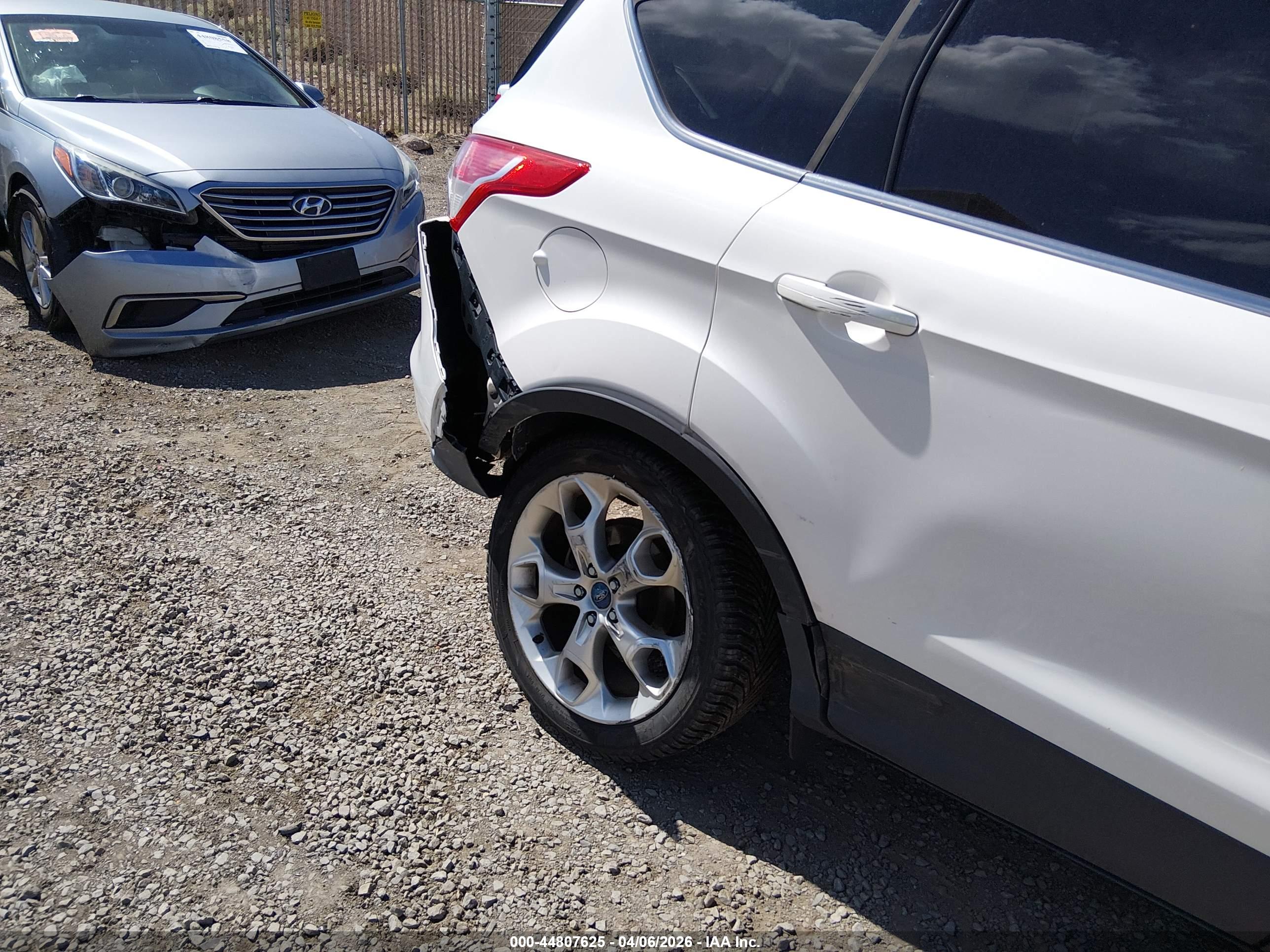 FORD ESCAPE image 6