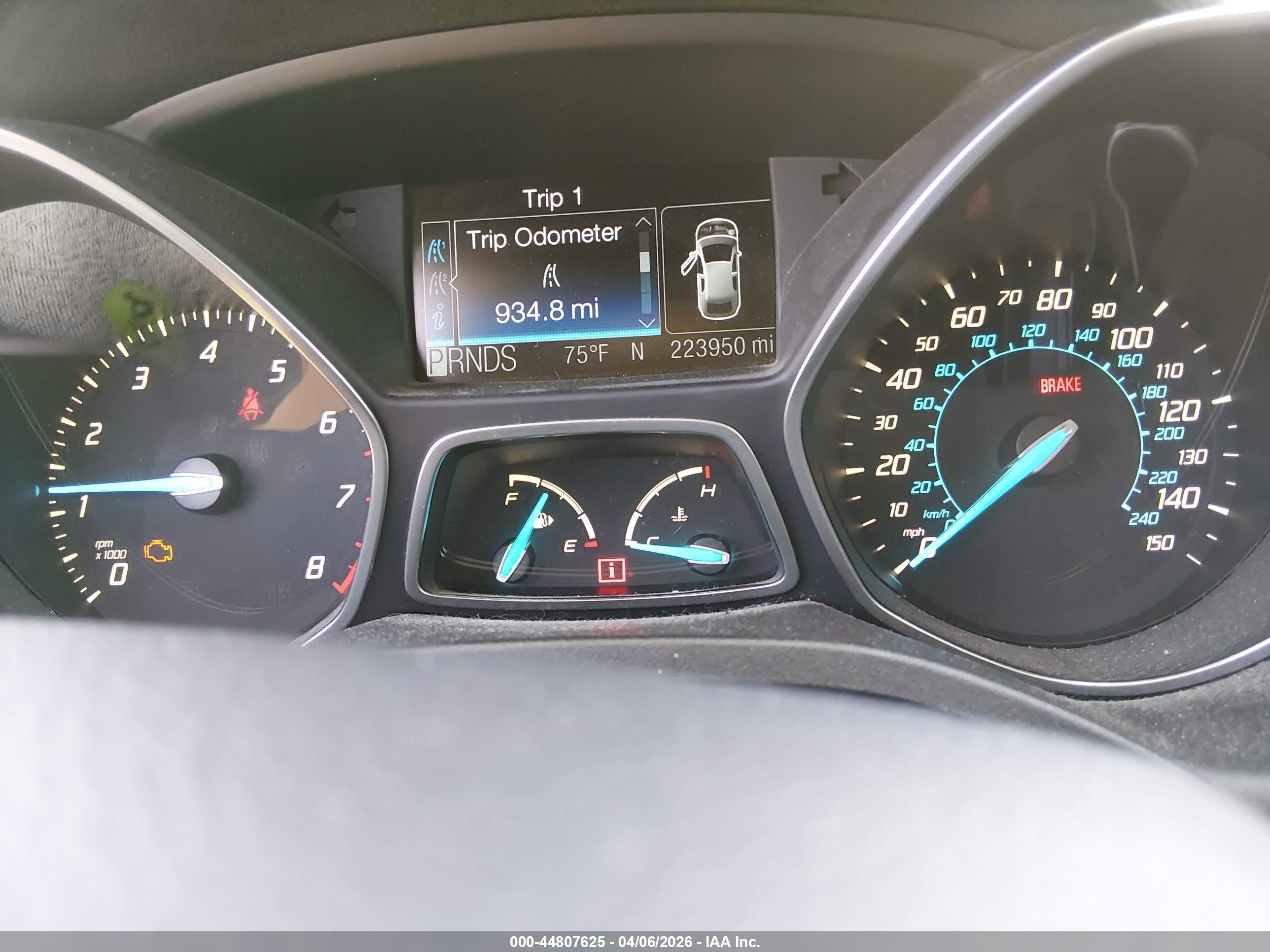 FORD ESCAPE image 7