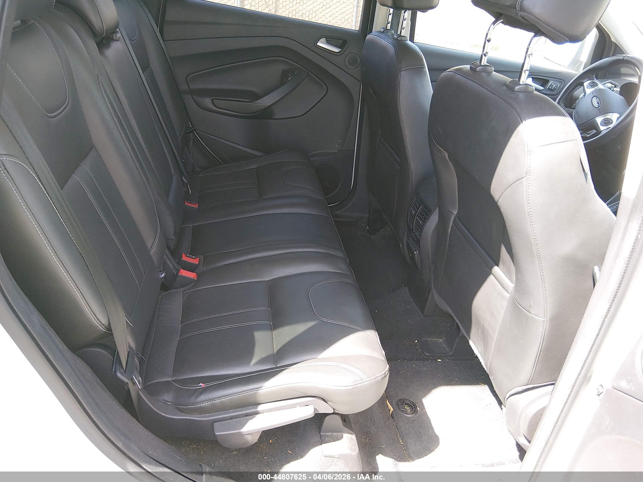 FORD ESCAPE image 8