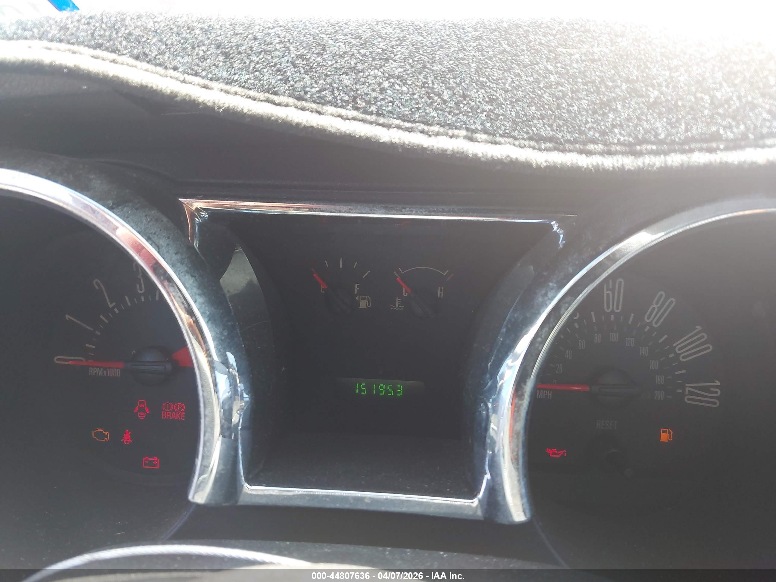 FORD MUSTANG image 7