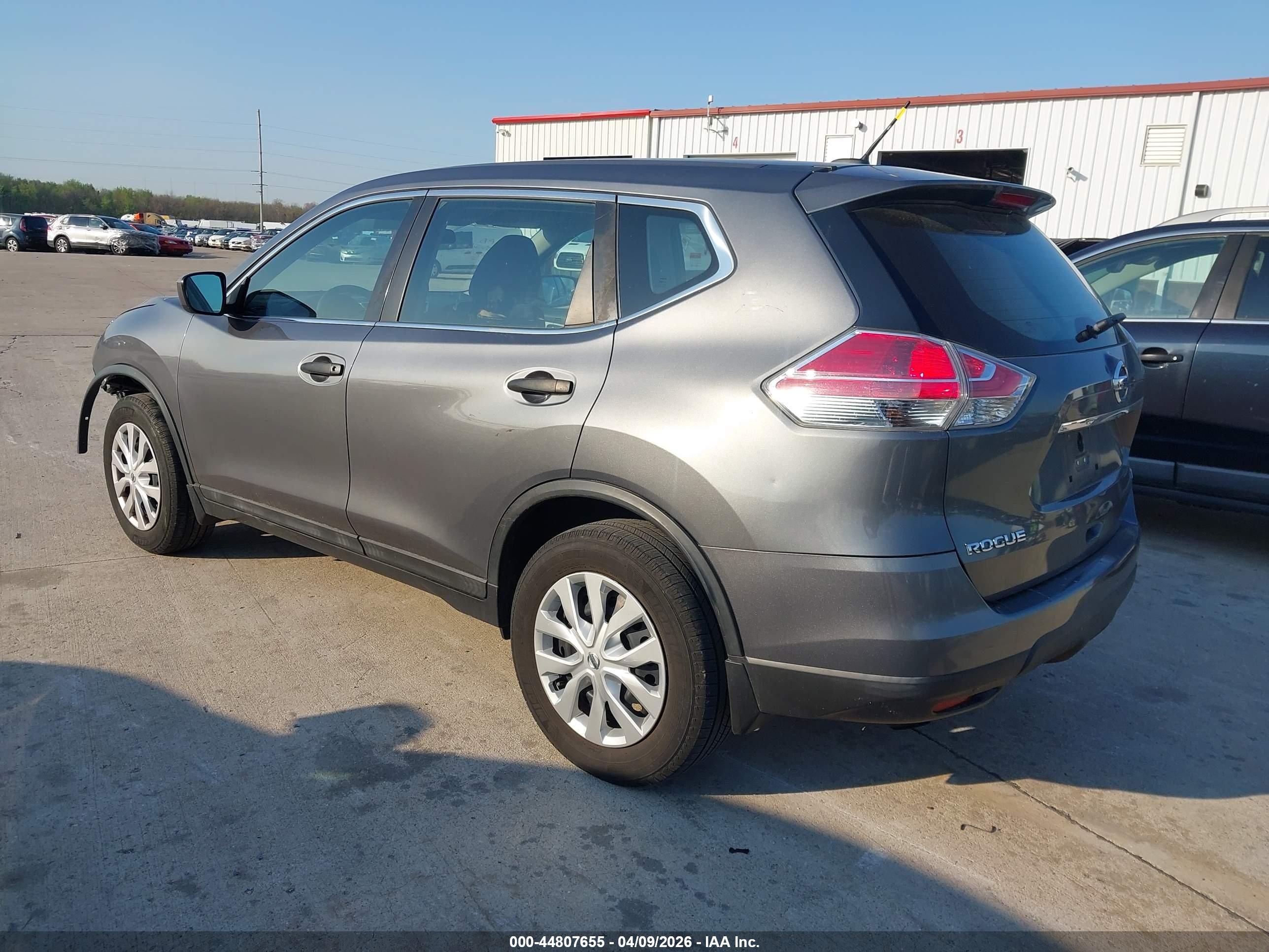 NISSAN ROGUE image 3