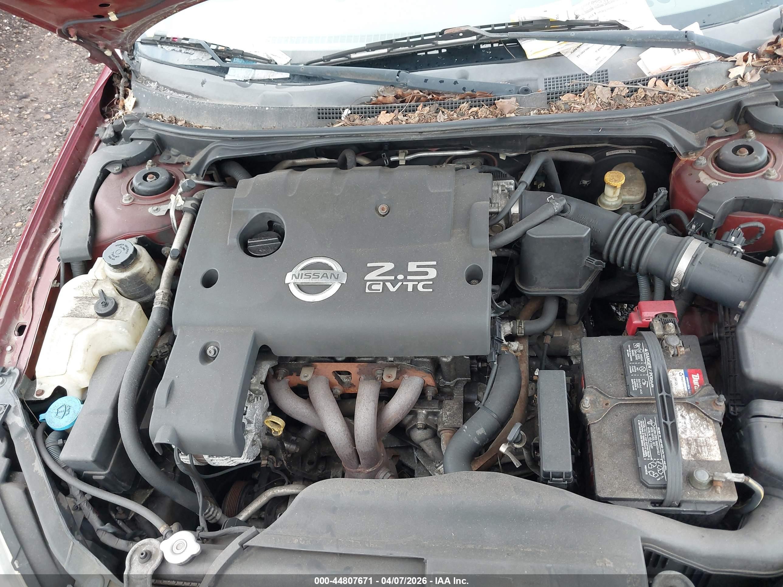 NISSAN ALTIMA image 10