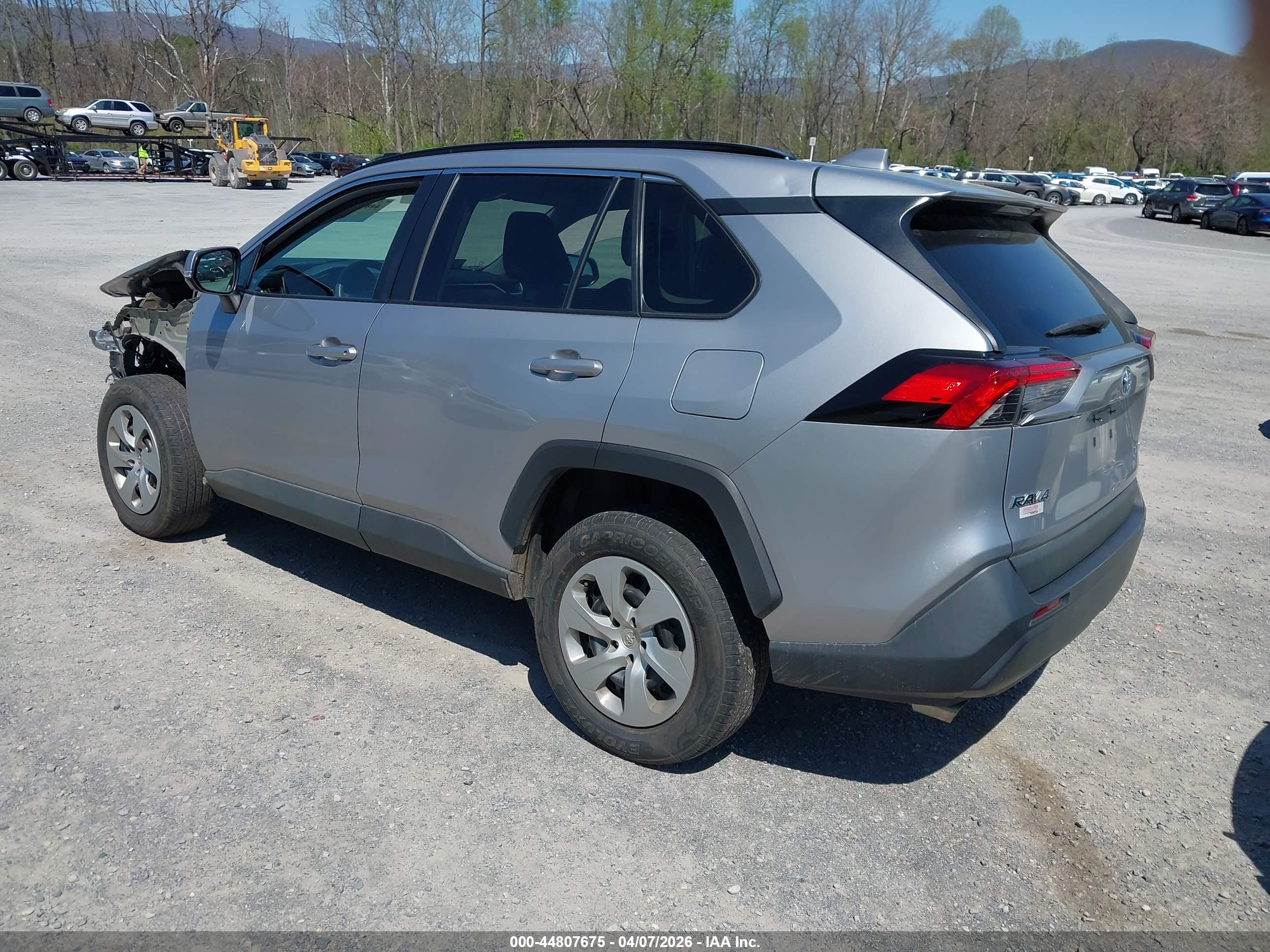 TOYOTA RAV4 image 3