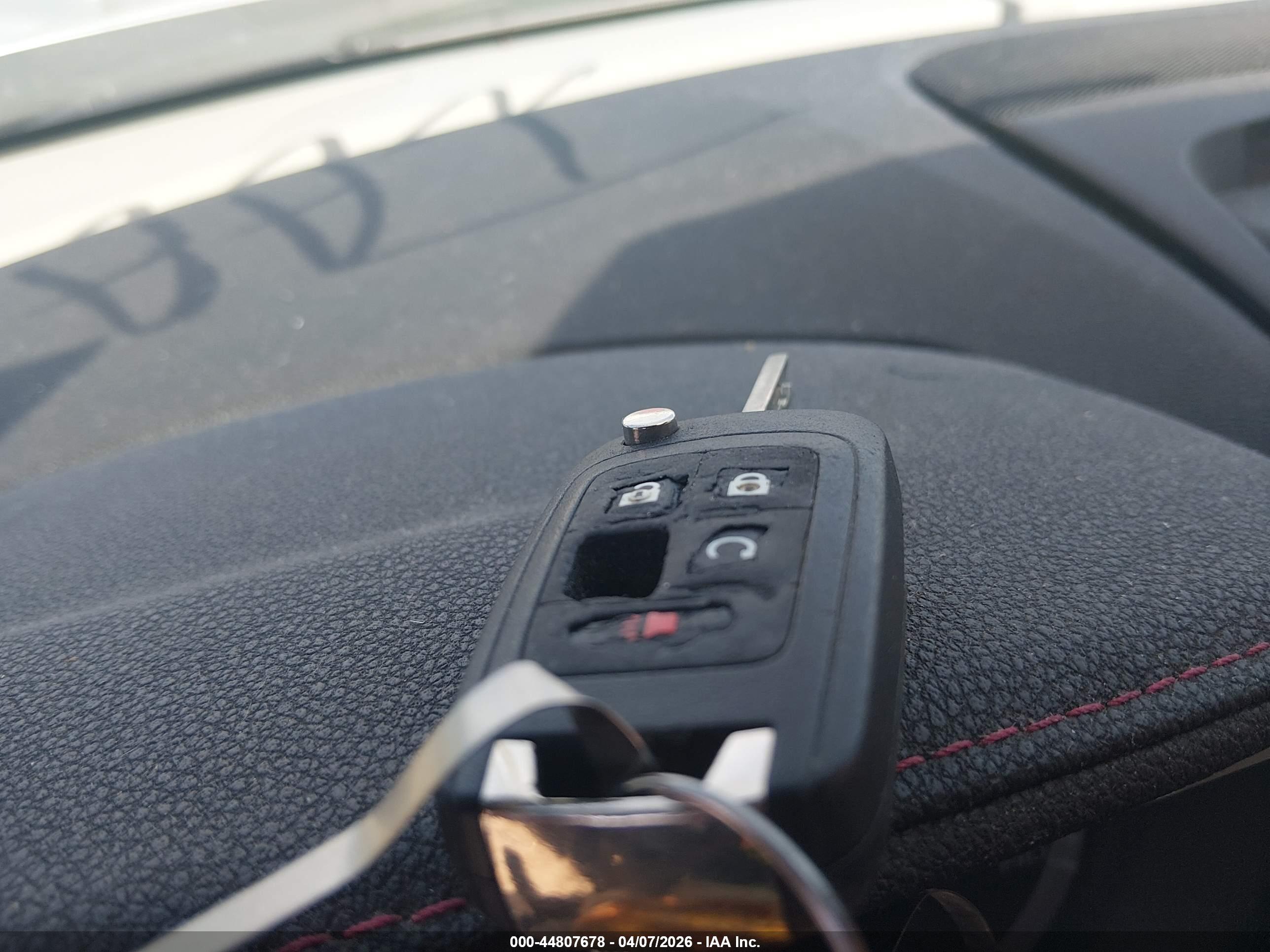 GMC TERRAIN image 11