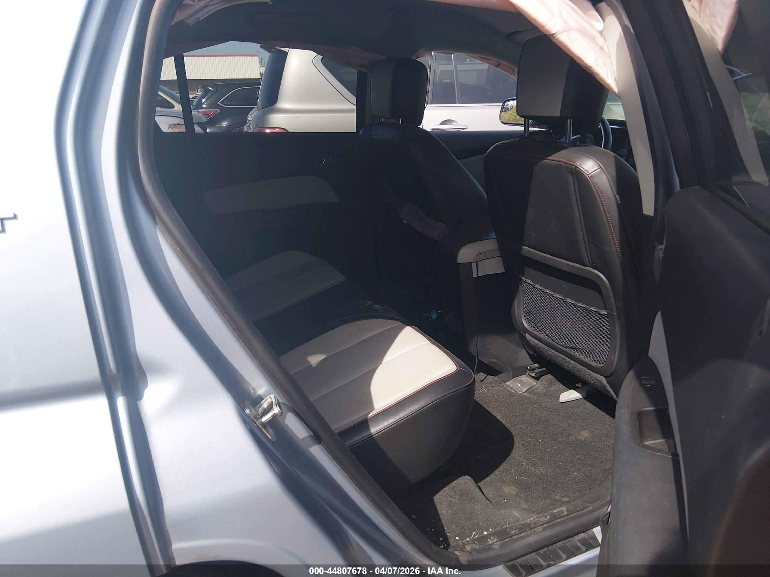 GMC TERRAIN image 8