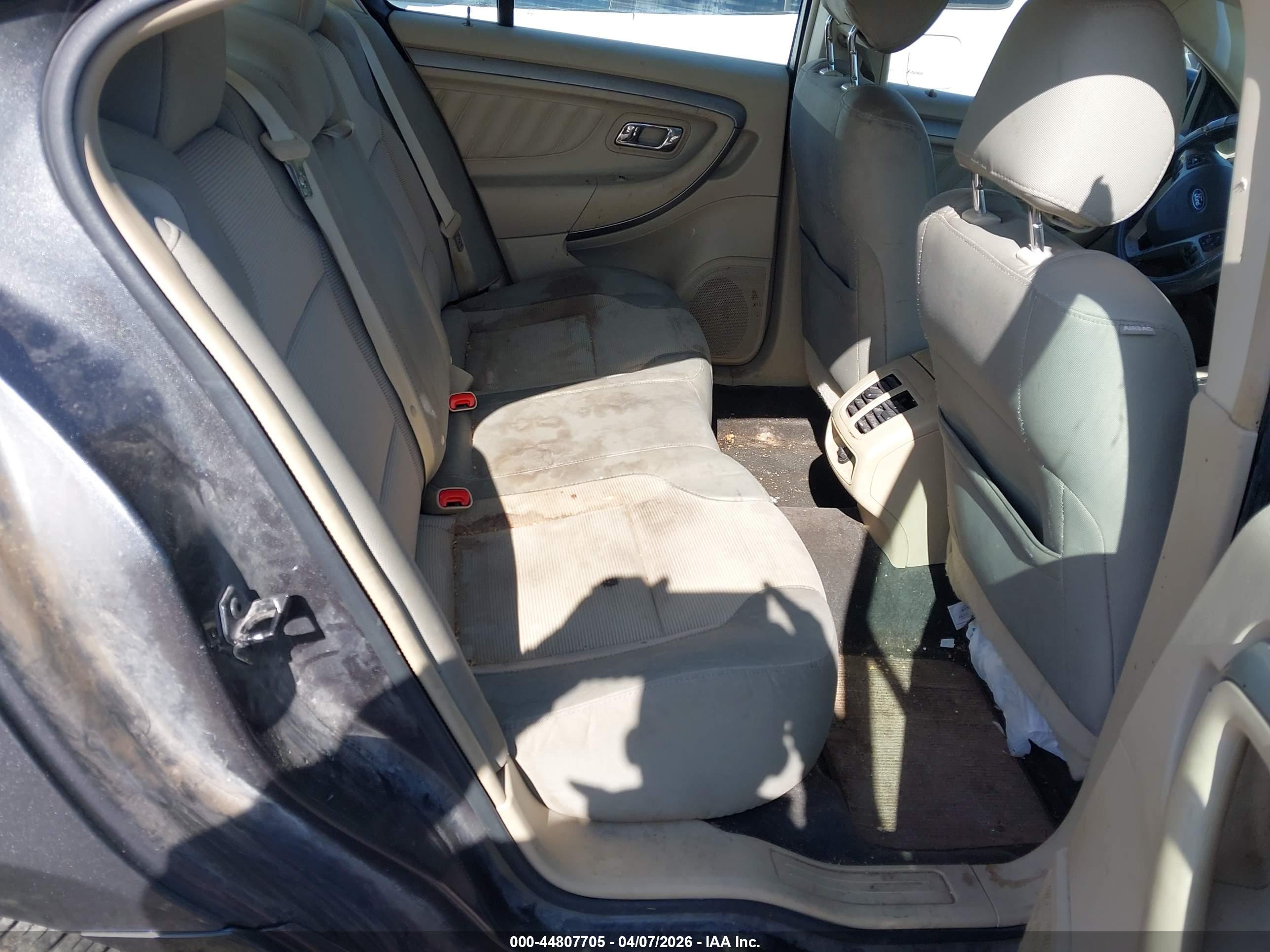 FORD TAURUS image 8