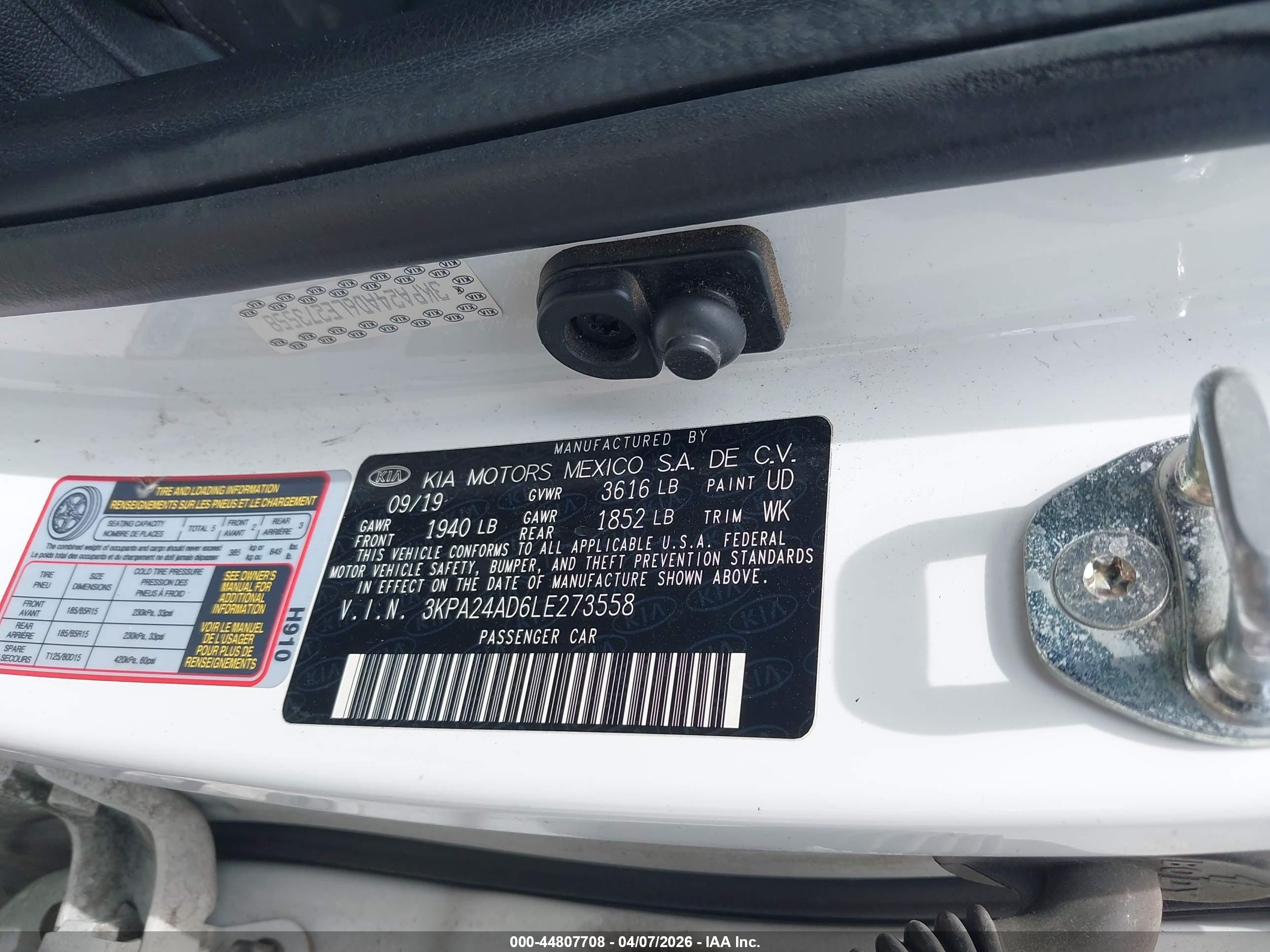 KIA RIO image 9