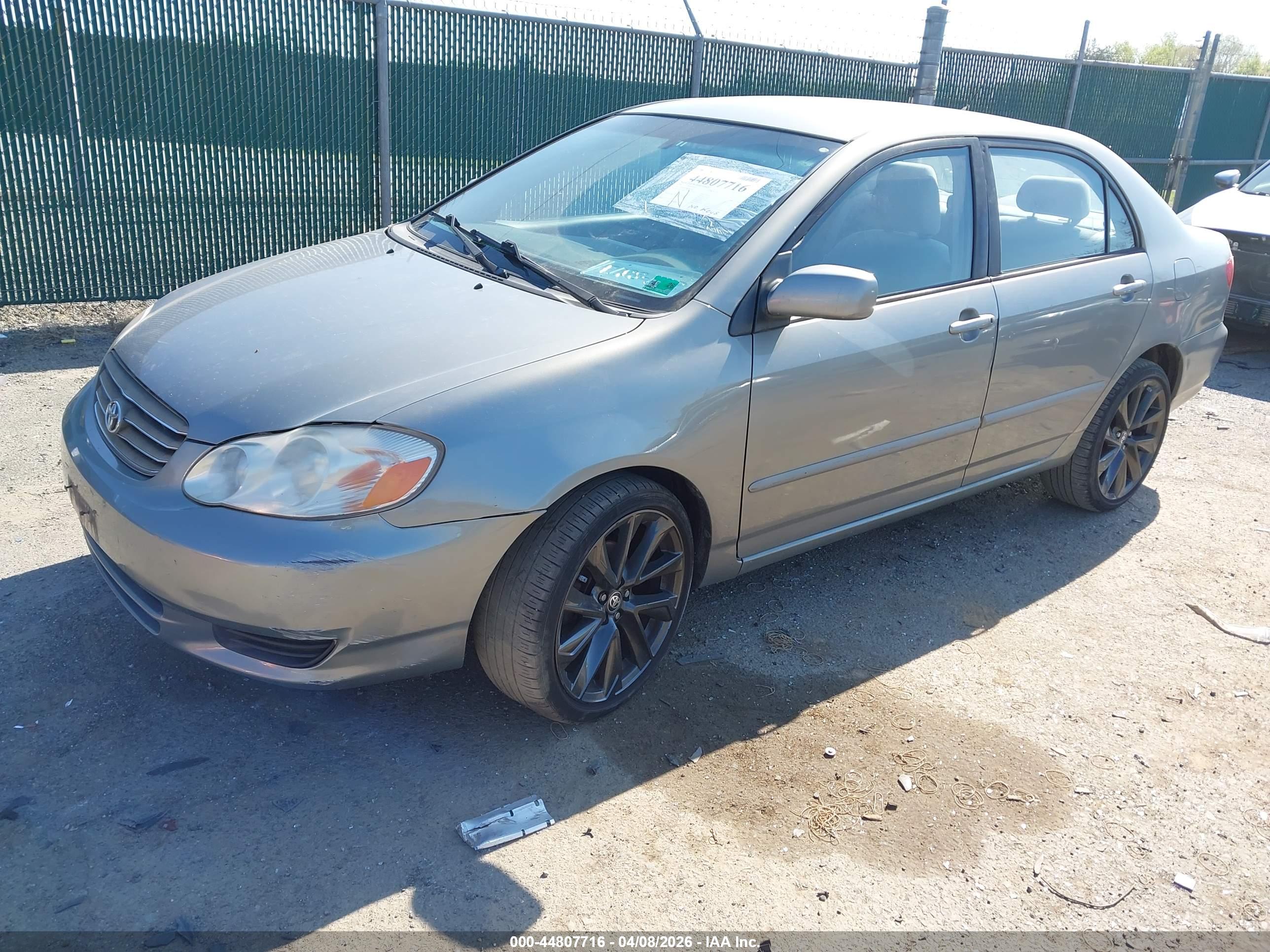 TOYOTA COROLLA image 2