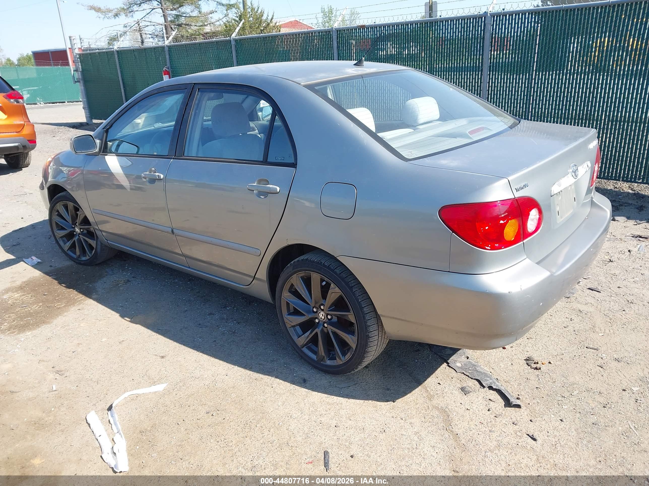 TOYOTA COROLLA image 3