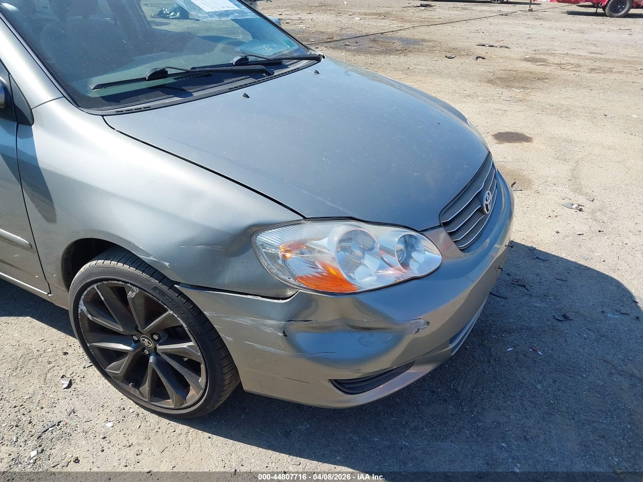 TOYOTA COROLLA image 6