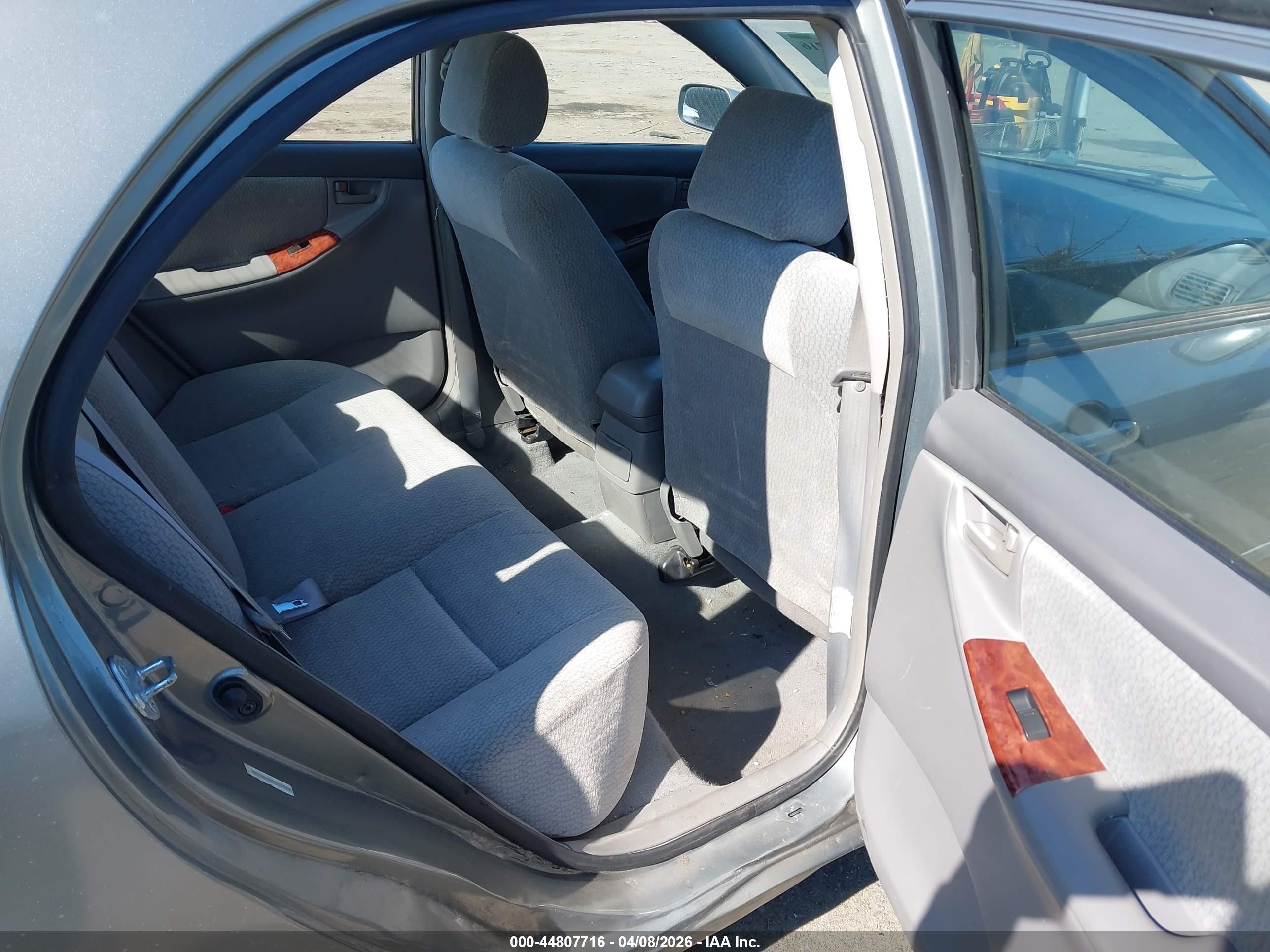 TOYOTA COROLLA image 8