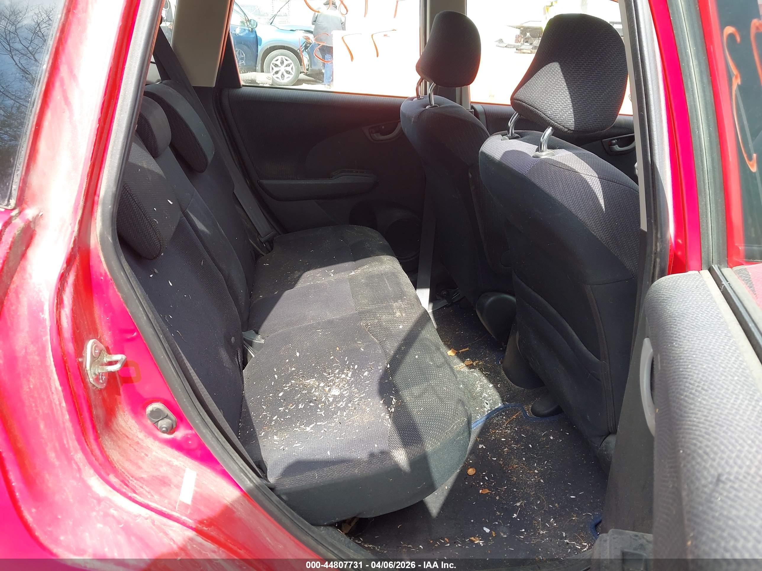 HONDA FIT image 8
