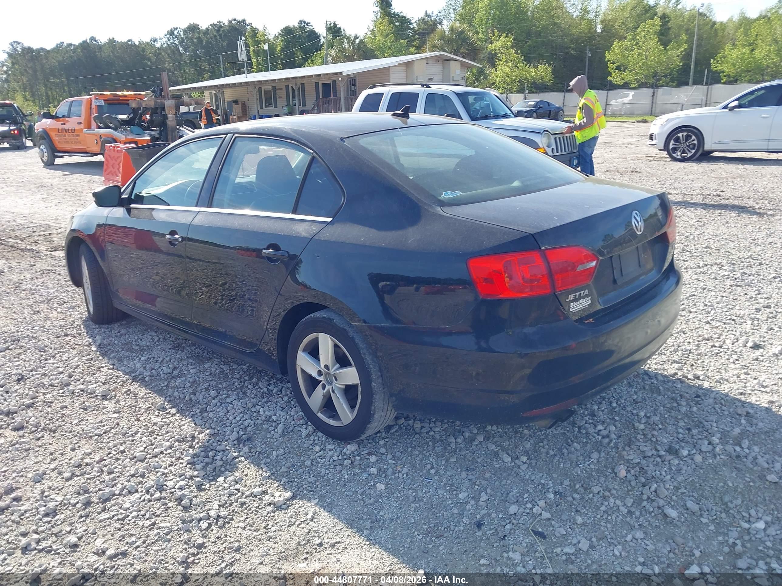 VOLKSWAGEN JETTA image 3