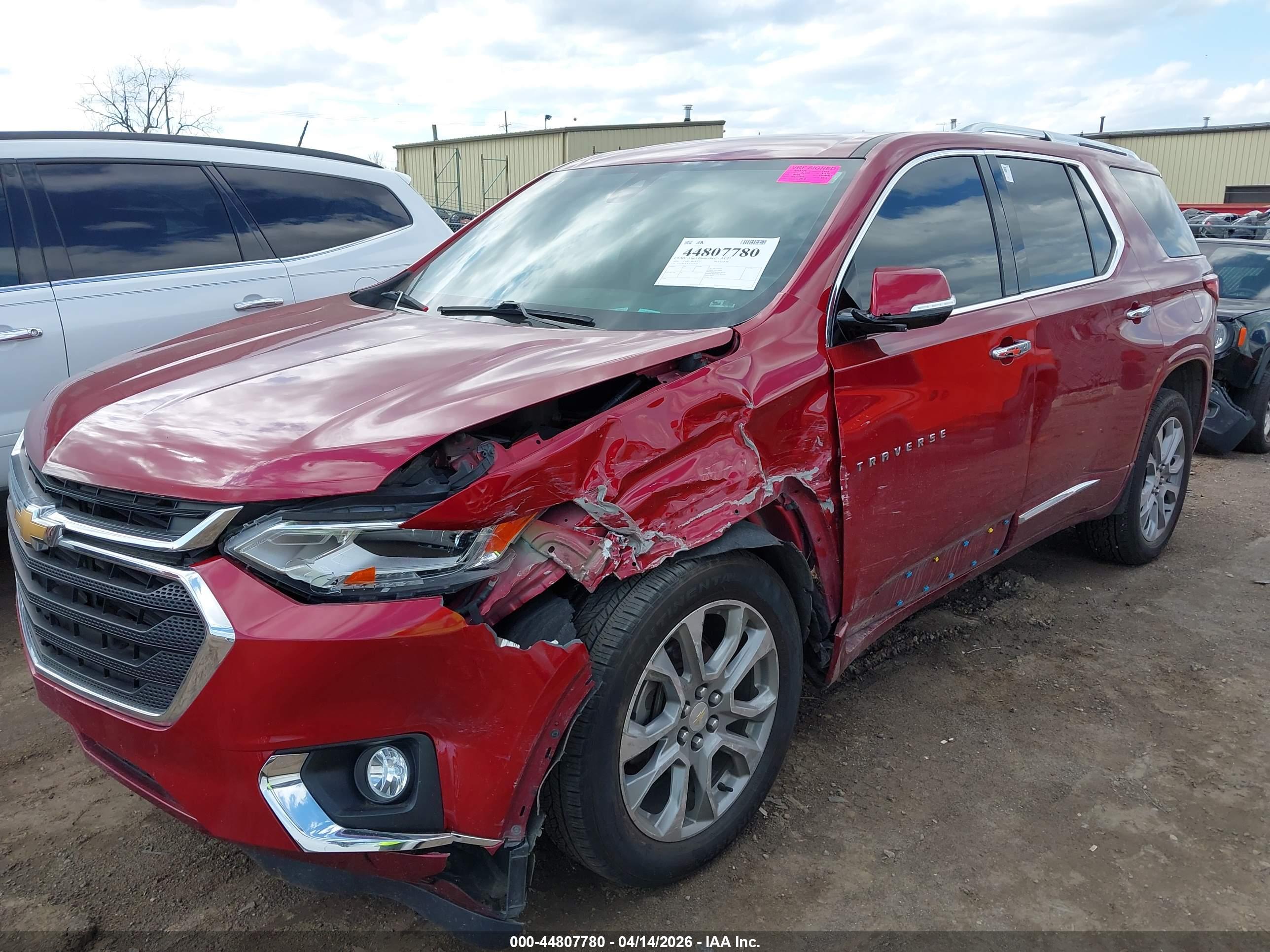 CHEVROLET TRAVERSE image 6