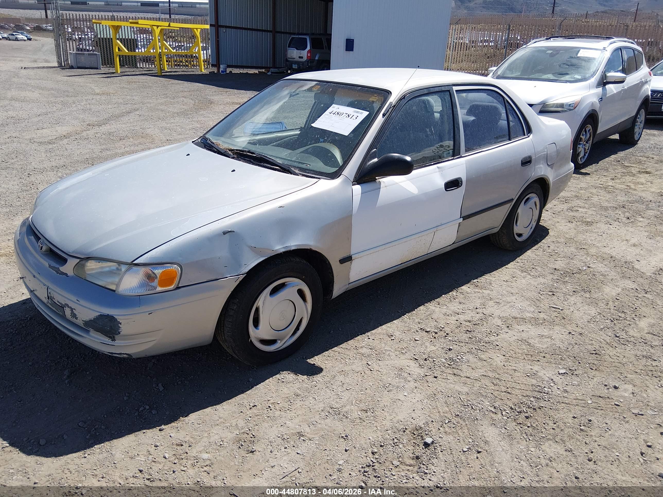 TOYOTA COROLLA image 2