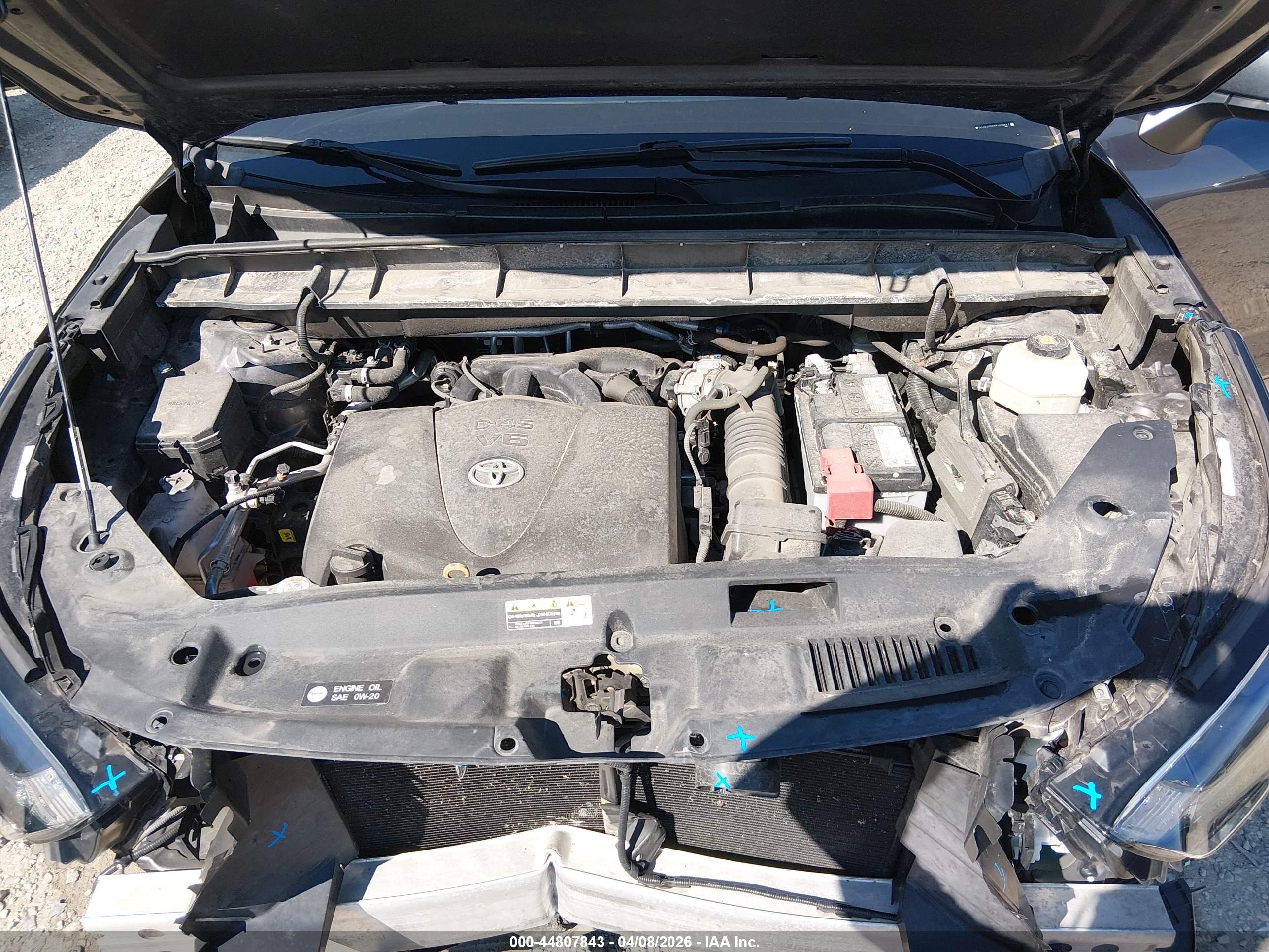 TOYOTA HIGHLANDER image 10