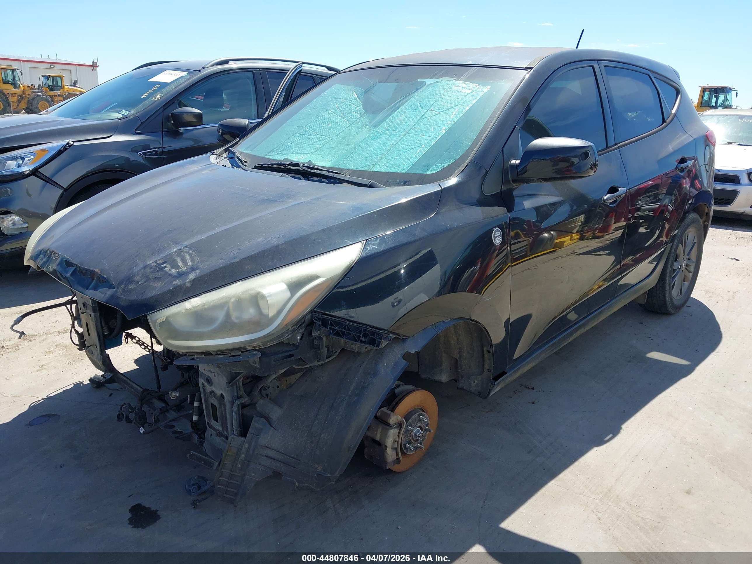 HYUNDAI TUCSON image 2