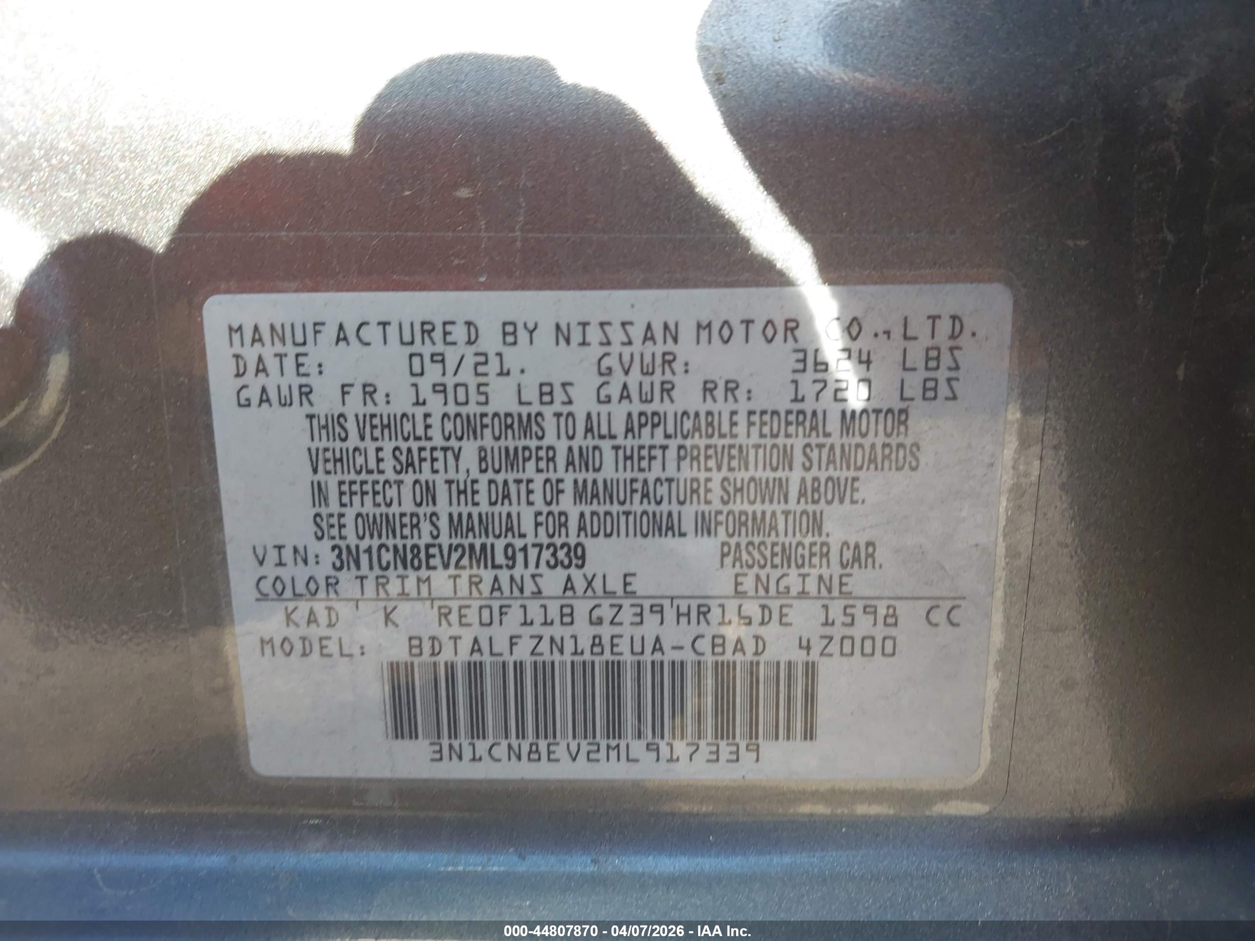NISSAN VERSA image 9