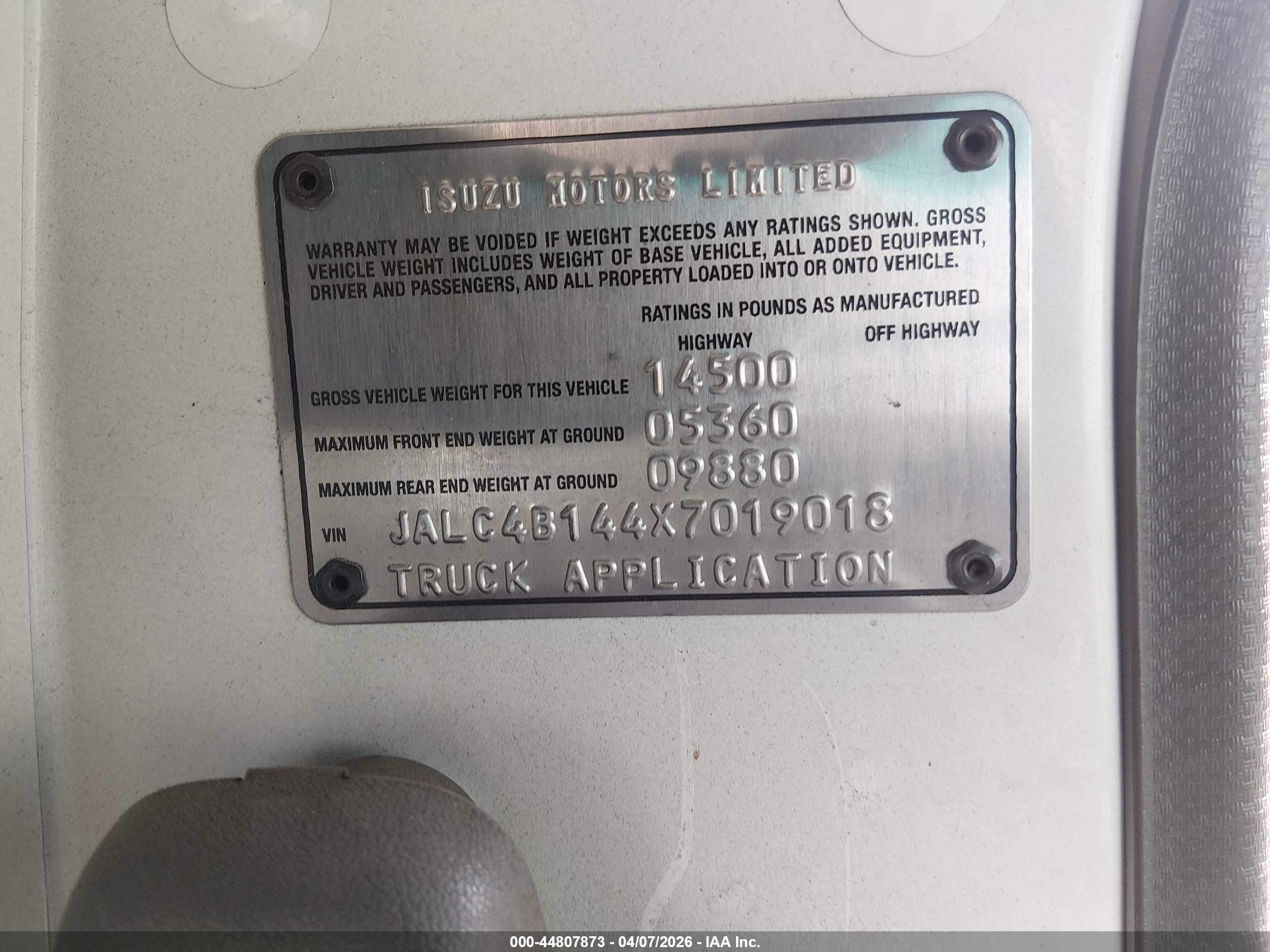 ISUZU NPR image 9